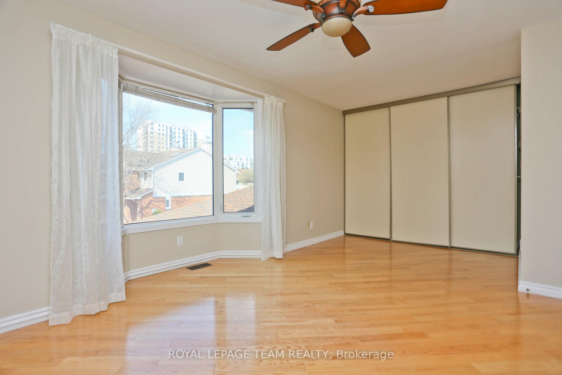 Photo 15 of Unit 8, 15 Forestlane Private, Ottawa, Overbrook/Castle Heights — HOMEH