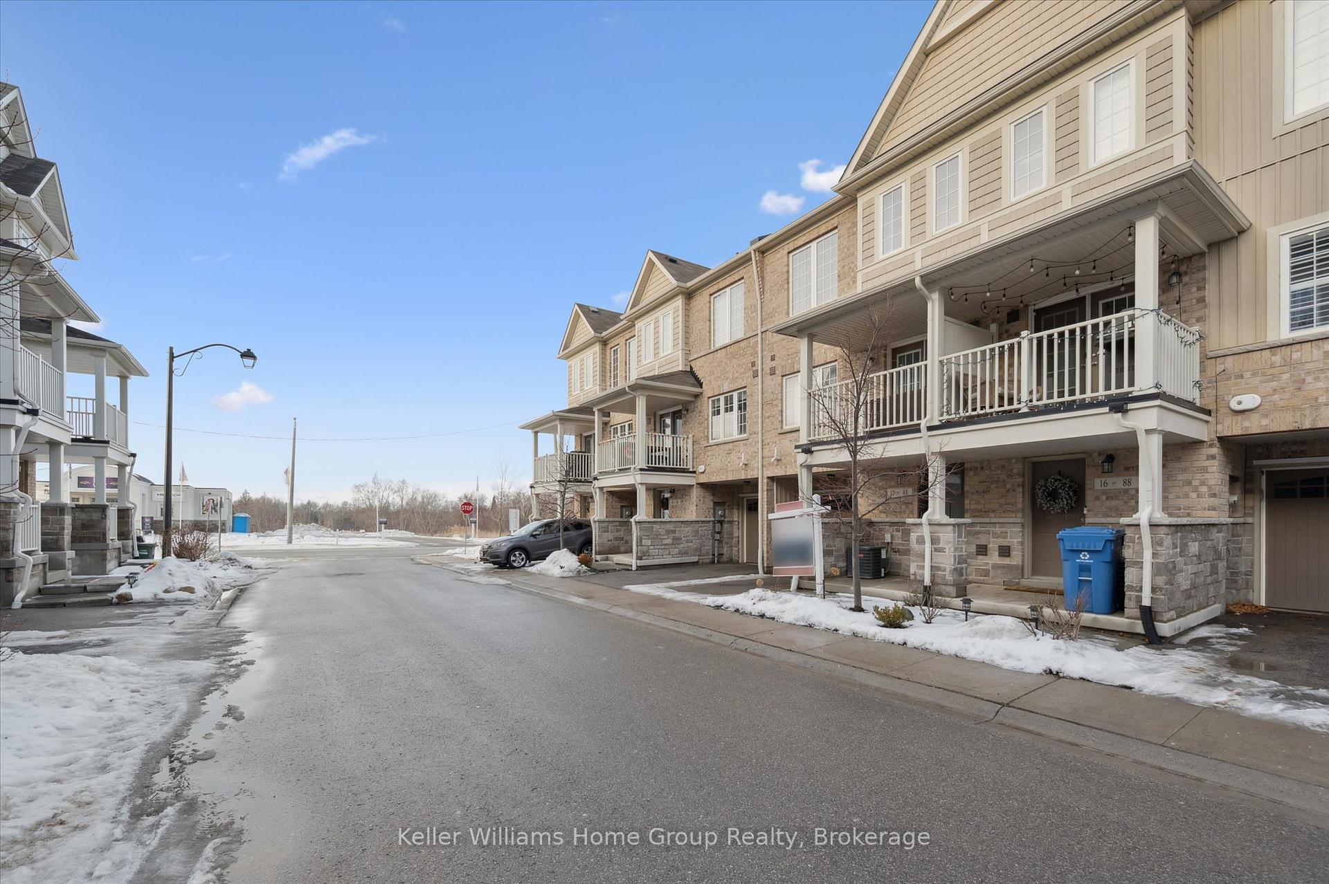 Photo 23 of Unit 17, 88 DeCorso Drive, Guelph, Kortright East — HOMEH
