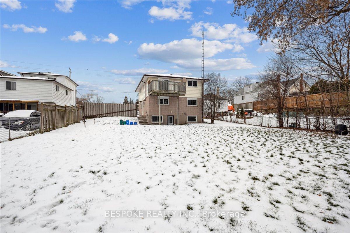 Photo 2 of Unit 2nd Floor, 355 Oshawa Boulevard N, Oshawa, O'Neill — HOMEH