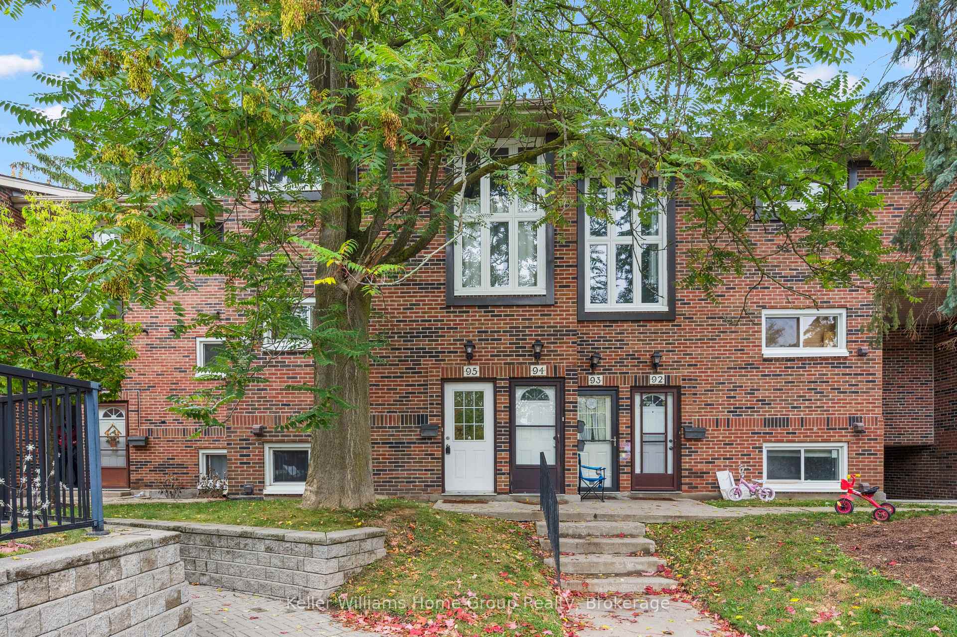 Photo 1 of Unit 95, 49 Rhonda Road, Guelph, Willow West/Sugarbush/West Acres — HOMEH