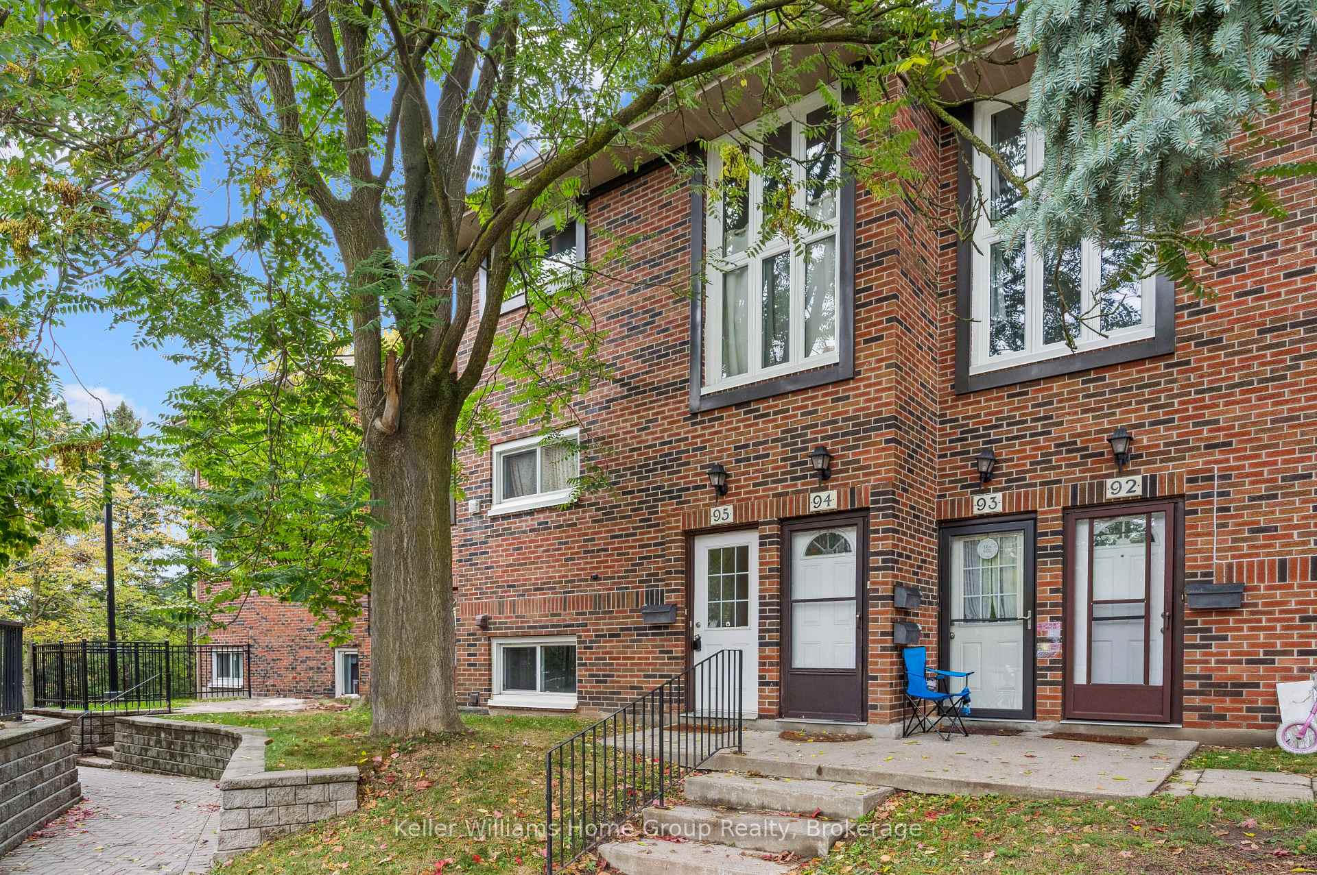 Photo 4 of Unit 95, 49 Rhonda Road, Guelph, Willow West/Sugarbush/West Acres — HOMEH