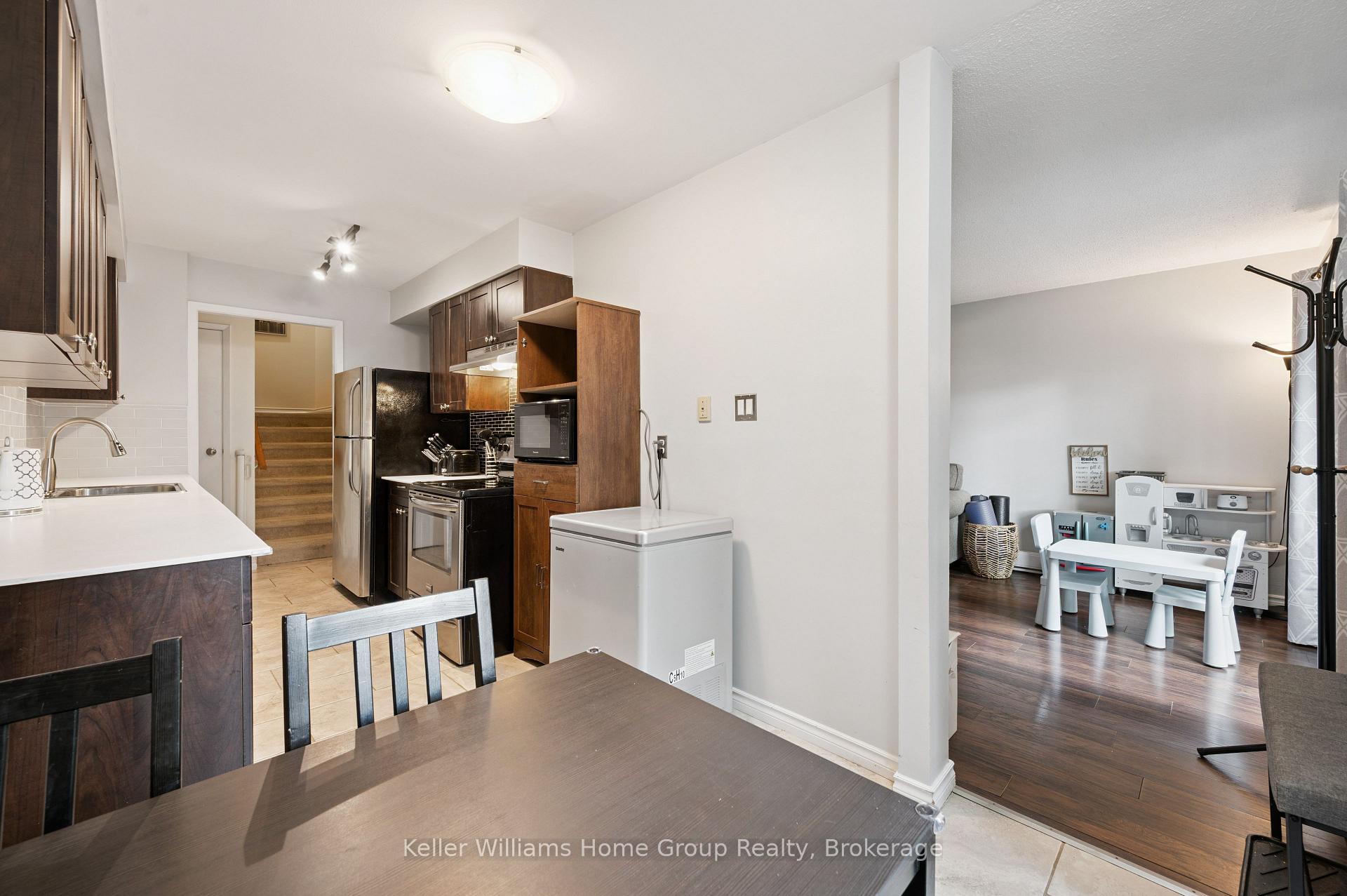 Photo 17 of Unit 95, 49 Rhonda Road, Guelph, Willow West/Sugarbush/West Acres — HOMEH