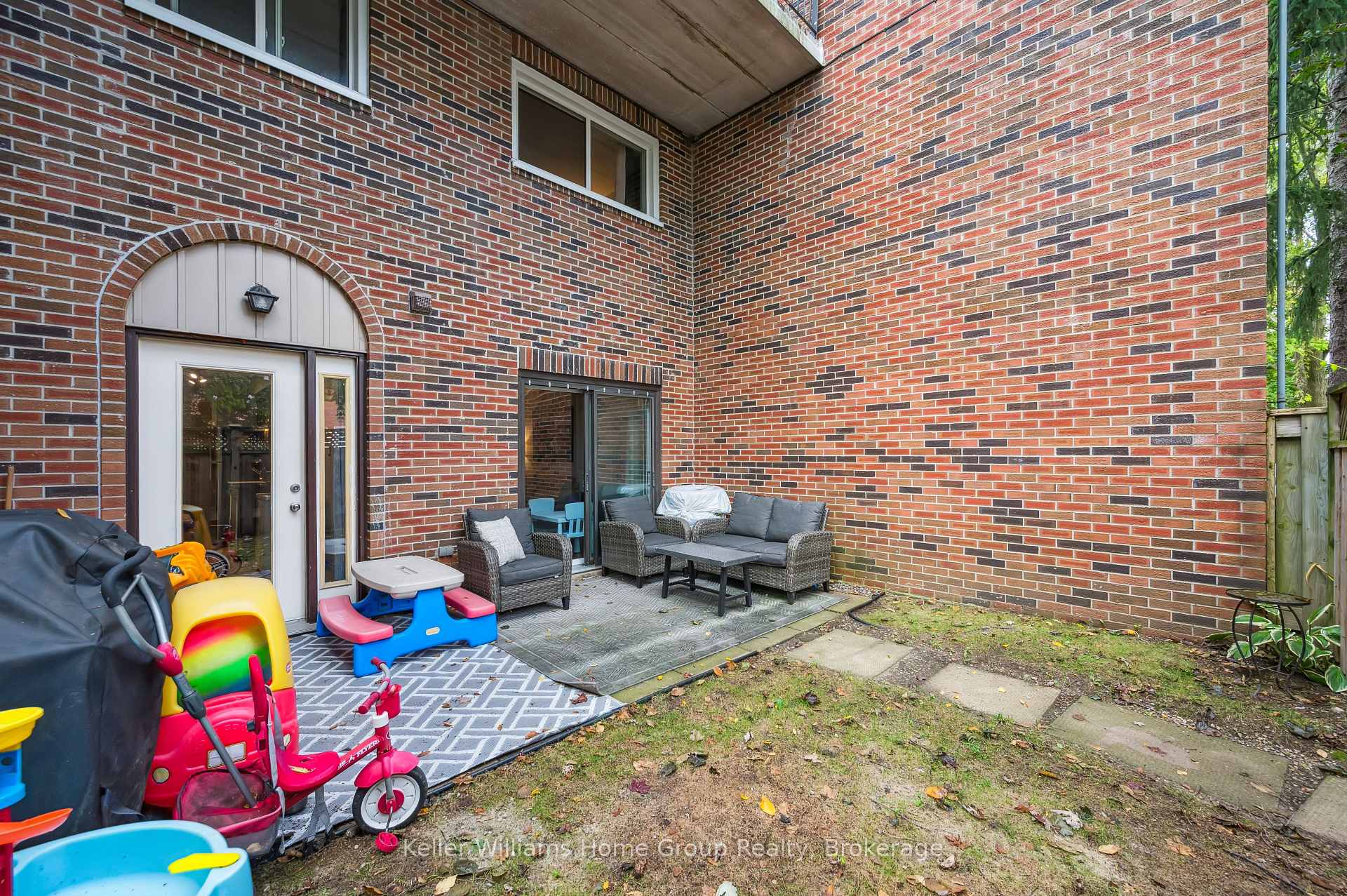 Photo 27 of Unit 95, 49 Rhonda Road, Guelph, Willow West/Sugarbush/West Acres — HOMEH