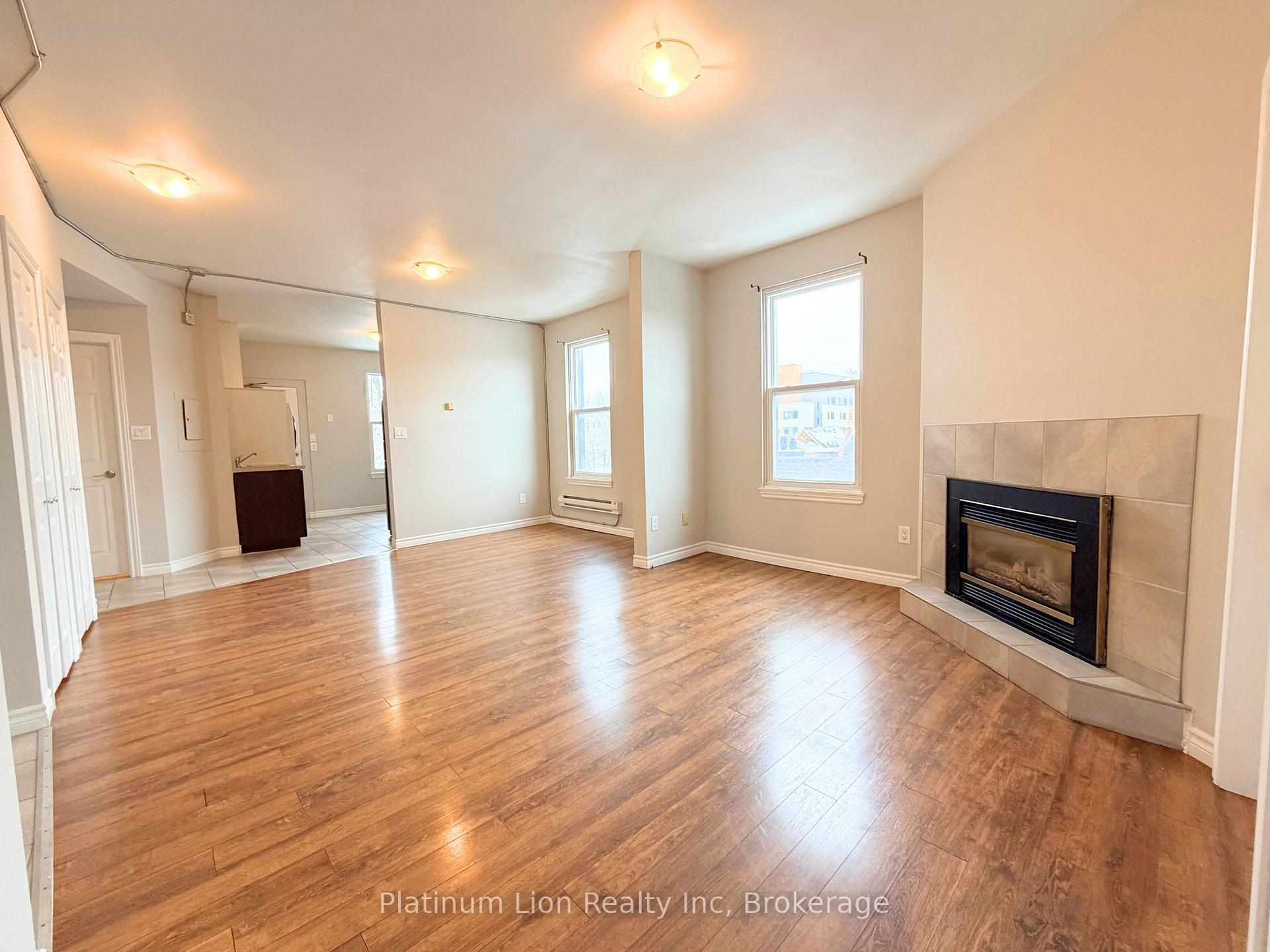 Photo 2 of Unit 3, 340 1/2 Barton Street E, Hamilton, Stinson — HOMEH