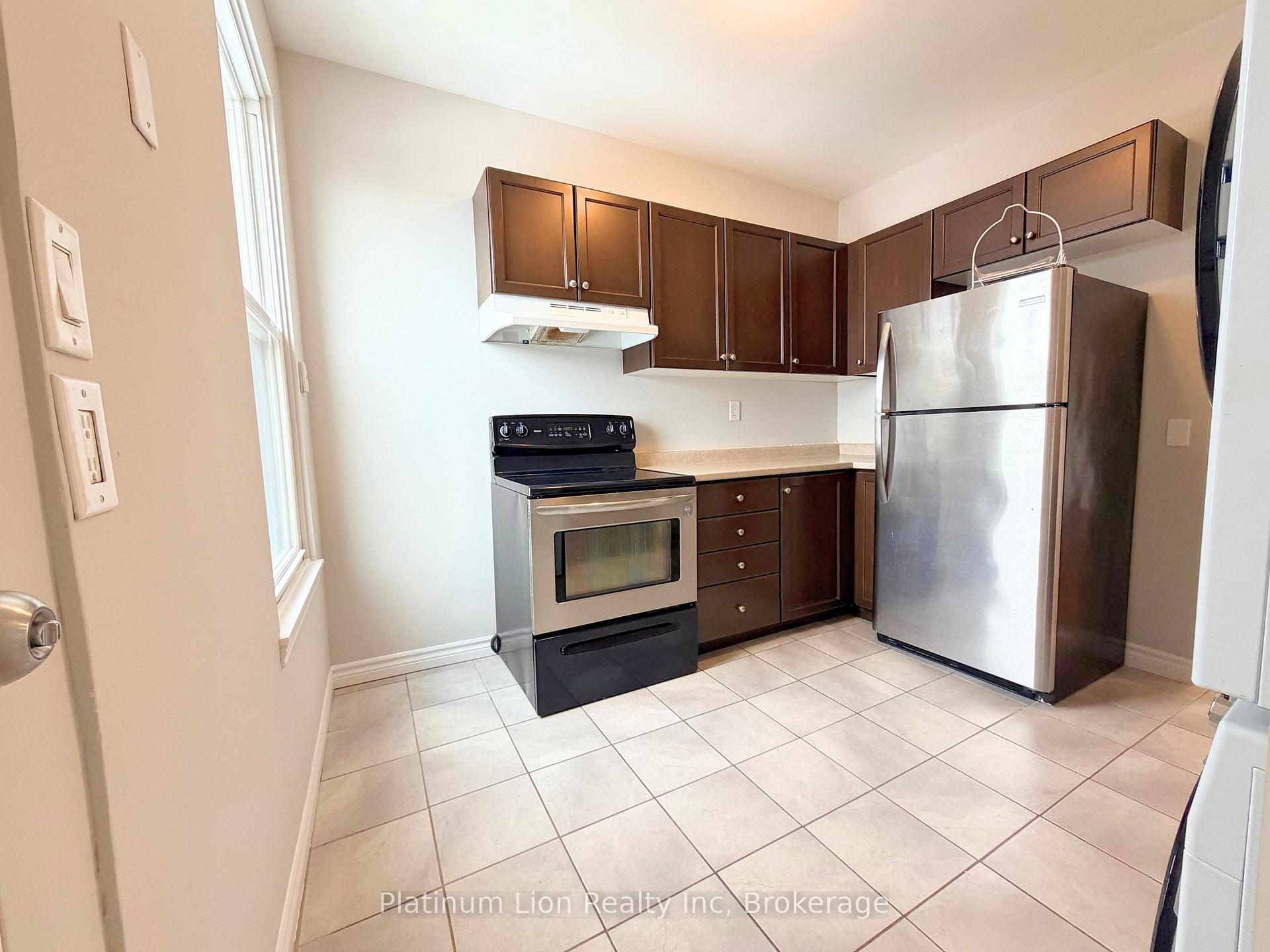 Photo 6 of Unit 3, 340 1/2 Barton Street E, Hamilton, Stinson — HOMEH