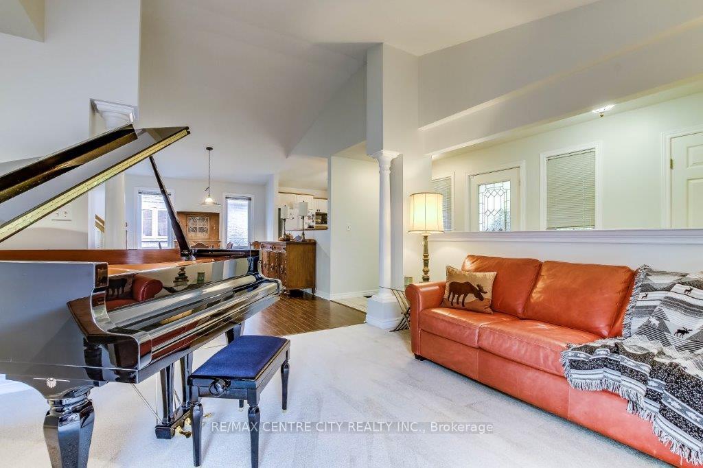 Photo 11 of 26 Symphony Court, Central Elgin, Lynhurst — HOMEH