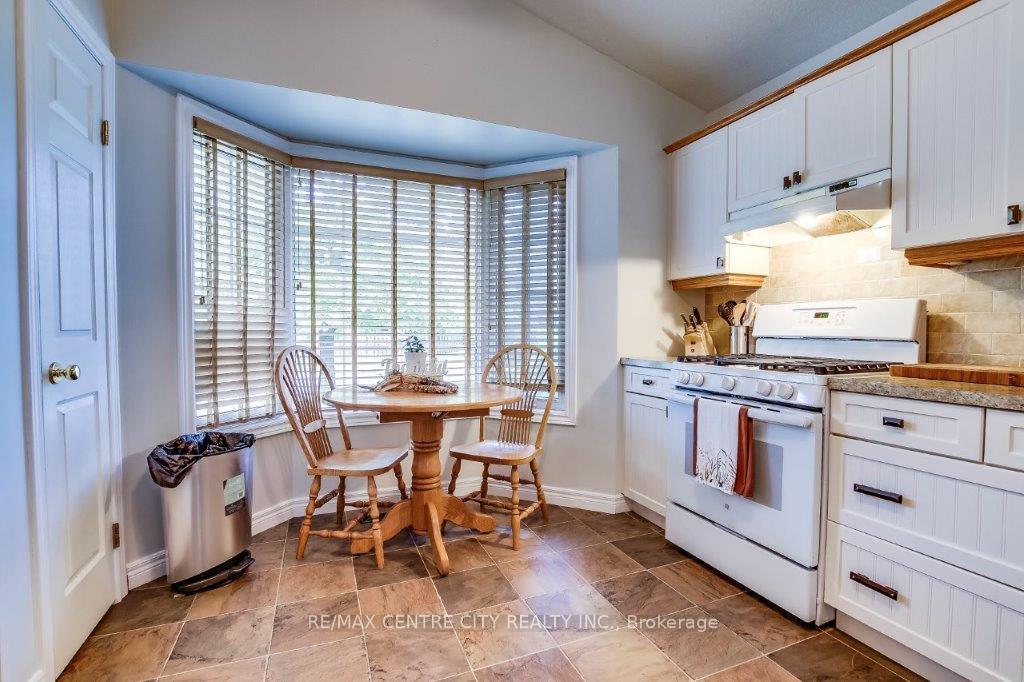 Photo 14 of 26 Symphony Court, Central Elgin, Lynhurst — HOMEH