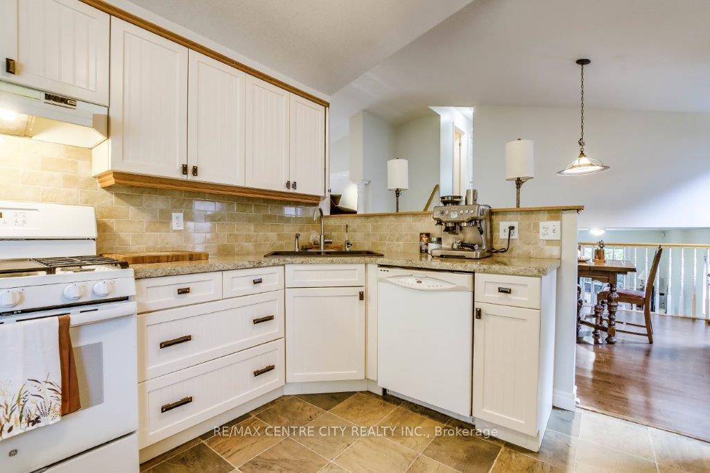 Photo 15 of 26 Symphony Court, Central Elgin, Lynhurst — HOMEH