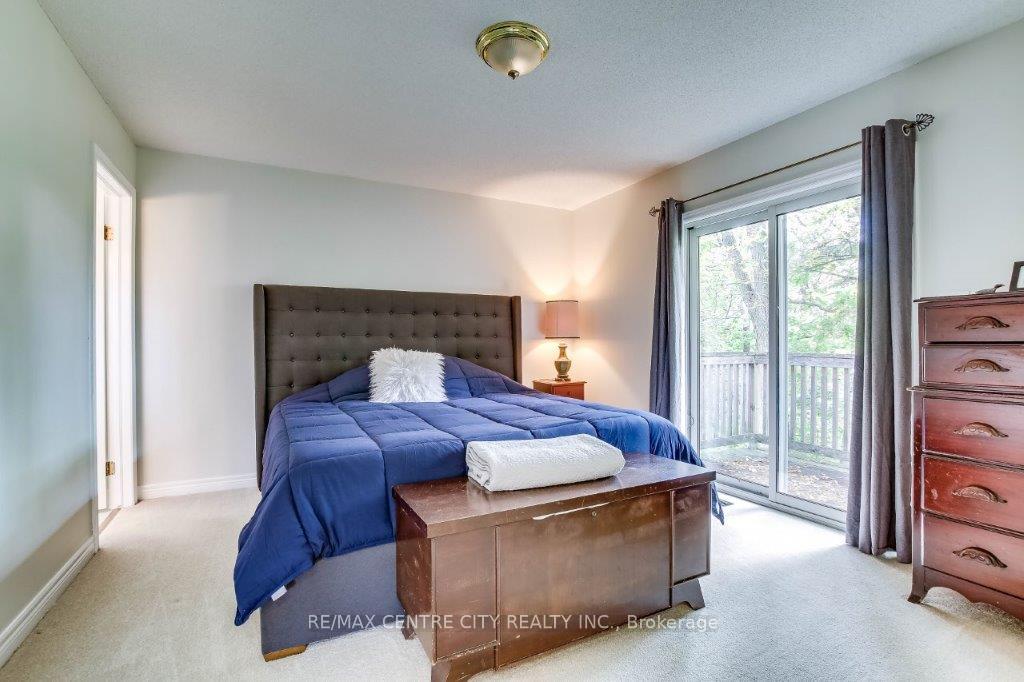 Photo 18 of 26 Symphony Court, Central Elgin, Lynhurst — HOMEH