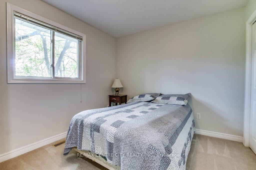 Photo 22 of 26 Symphony Court, Central Elgin, Lynhurst — HOMEH