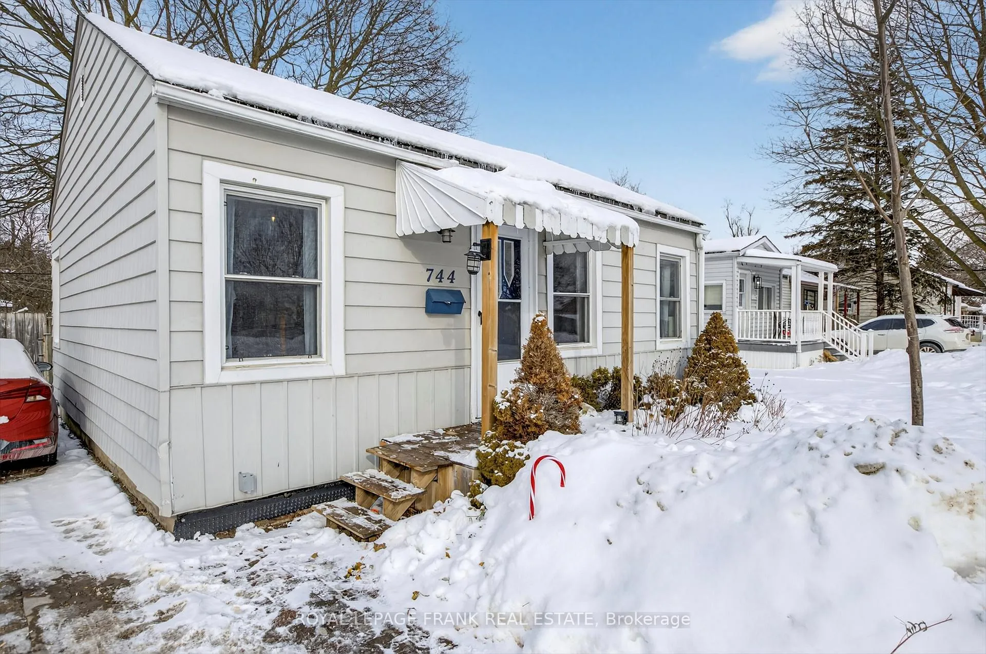 Photo 2 of 744 Brown Street, Peterborough, Otonabee Ward 1 — HOMEH