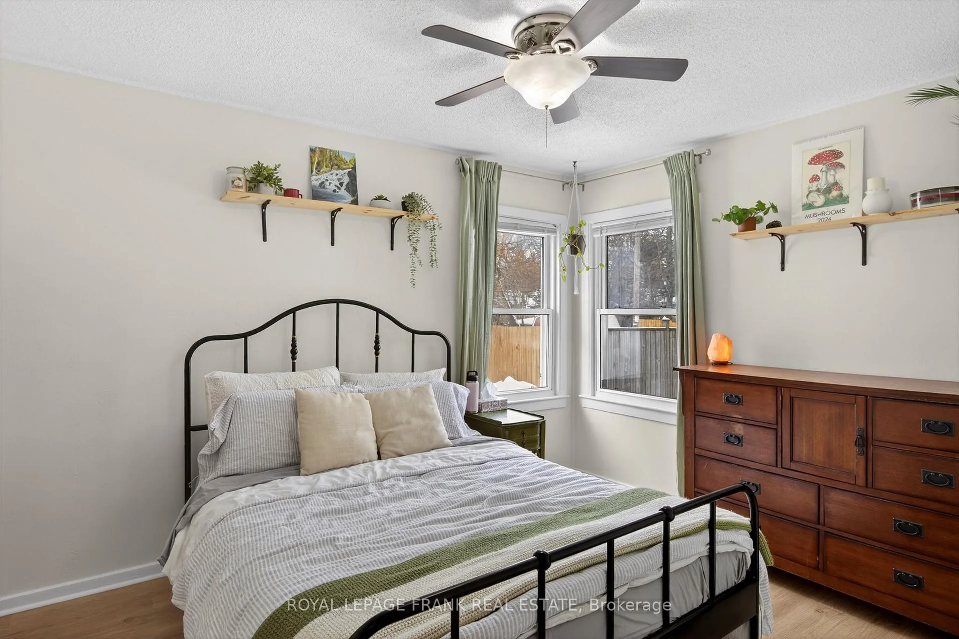 Photo 16 of 744 Brown Street, Peterborough, Otonabee Ward 1 — HOMEH