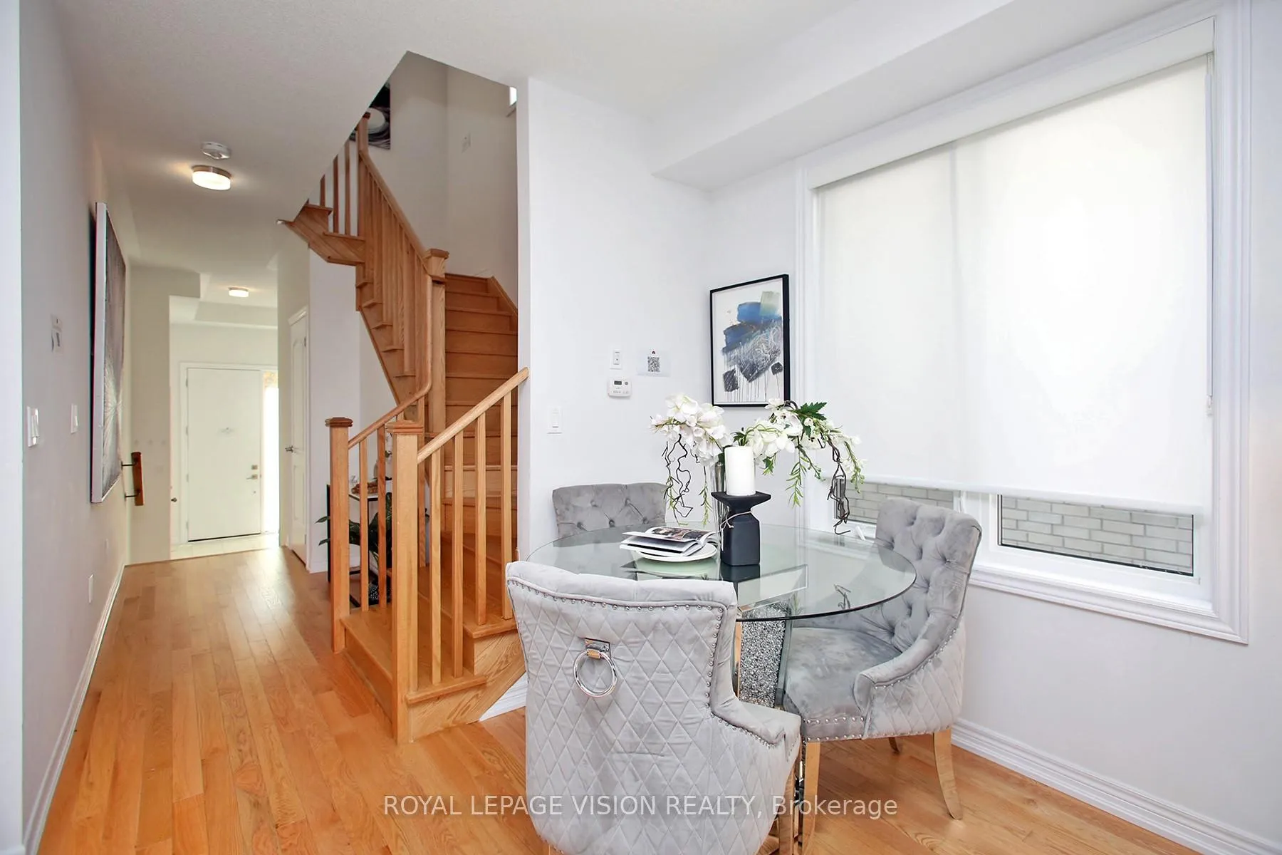 Photo 15 of 21 Sorbara Way, Whitby, Brooklin — HOMEH