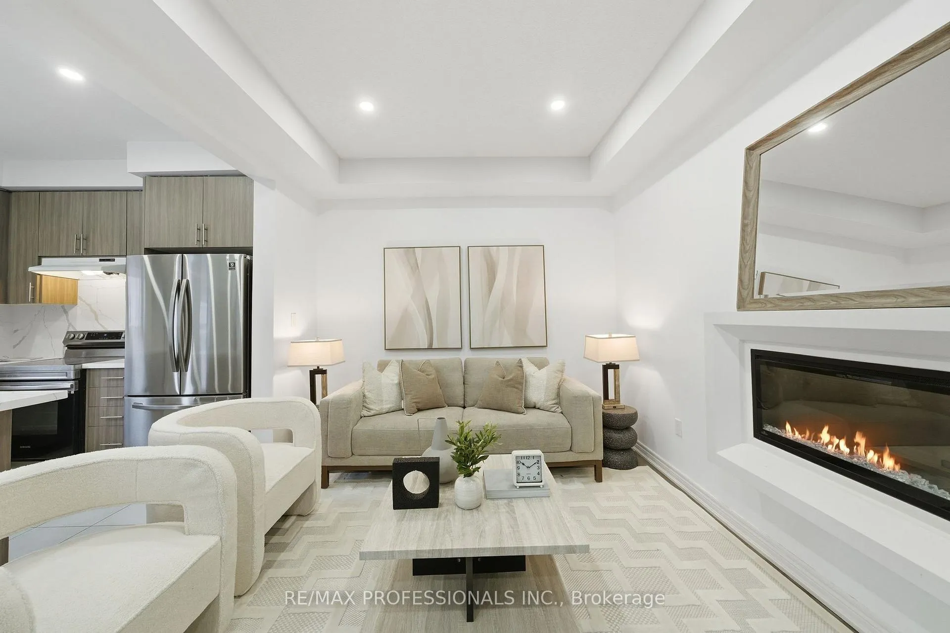 Photo 8 of 7 Westfield Crescent, Hamilton, Waterdown — HOMEH
