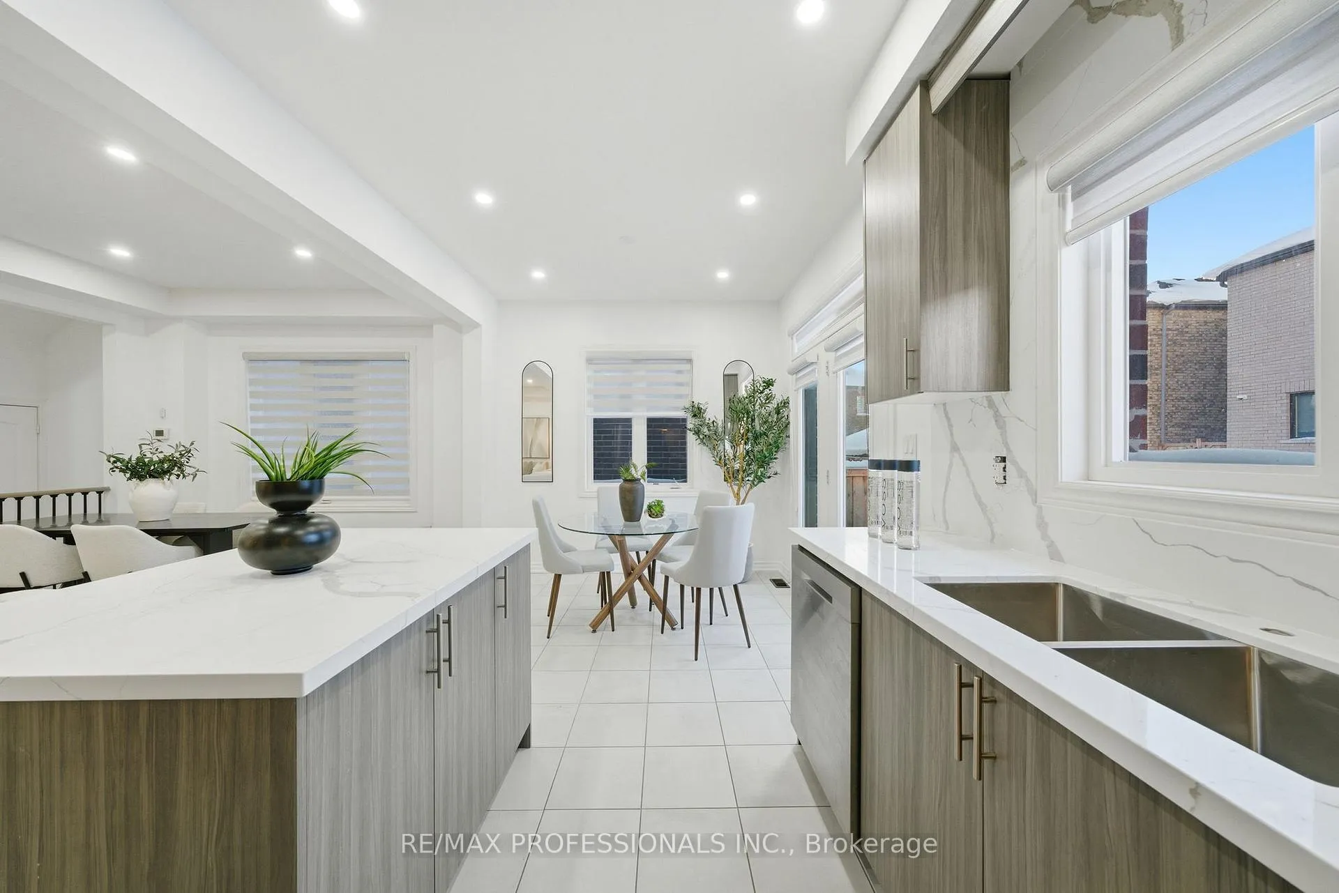 Photo 11 of 7 Westfield Crescent, Hamilton, Waterdown — HOMEH