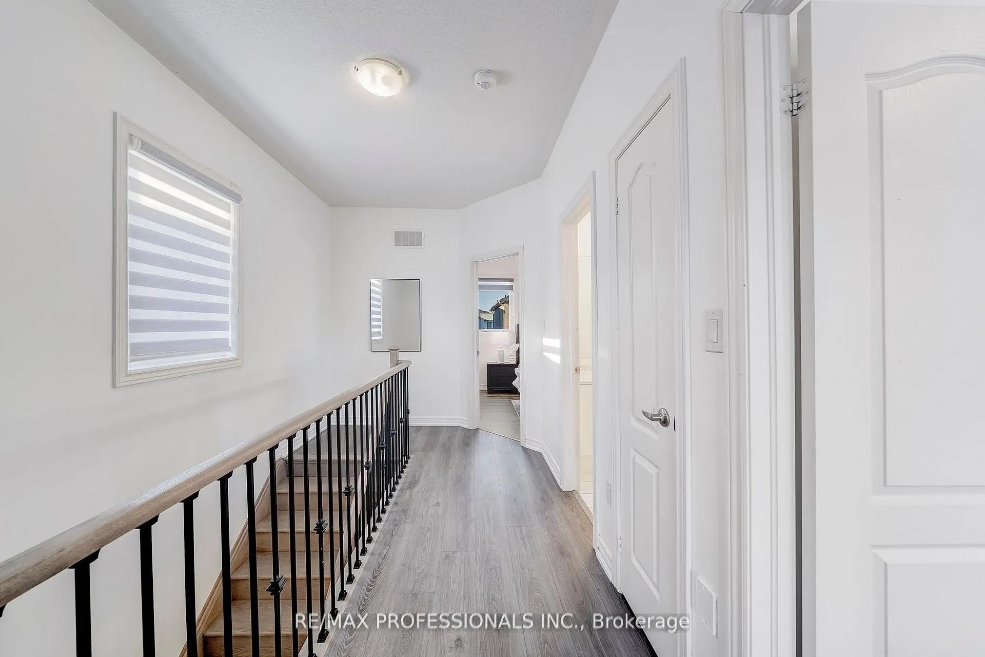 Photo 14 of 7 Westfield Crescent, Hamilton, Waterdown — HOMEH