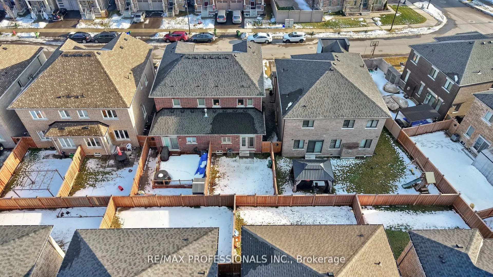 Photo 27 of 7 Westfield Crescent, Hamilton, Waterdown — HOMEH