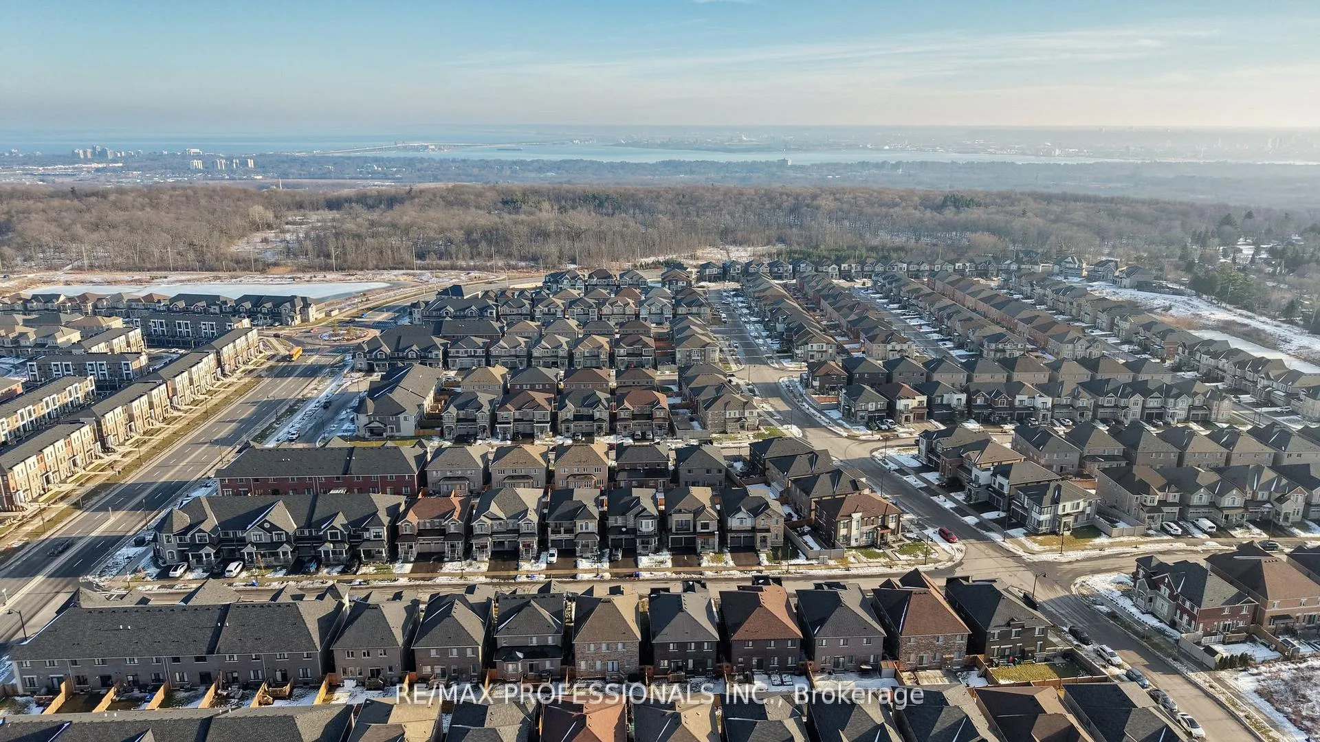 Photo 28 of 7 Westfield Crescent, Hamilton, Waterdown — HOMEH