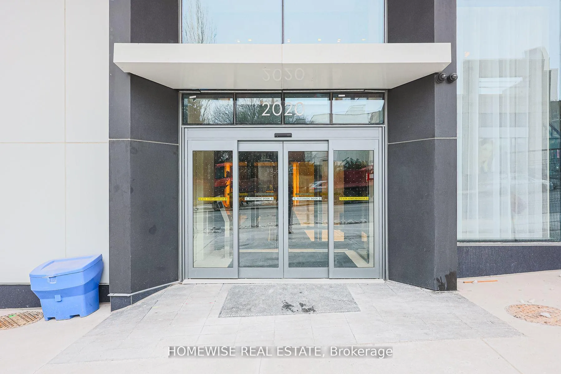 Photo 2 of Unit 709, 2020 Bathurst Street, Toronto, Humewood-Cedarvale — HOMEH