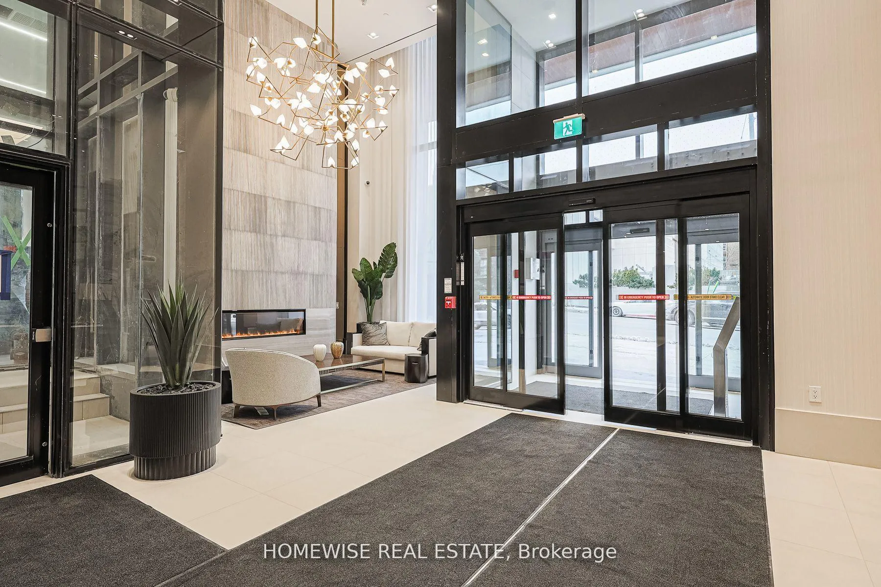 Photo 3 of Unit 709, 2020 Bathurst Street, Toronto, Humewood-Cedarvale — HOMEH
