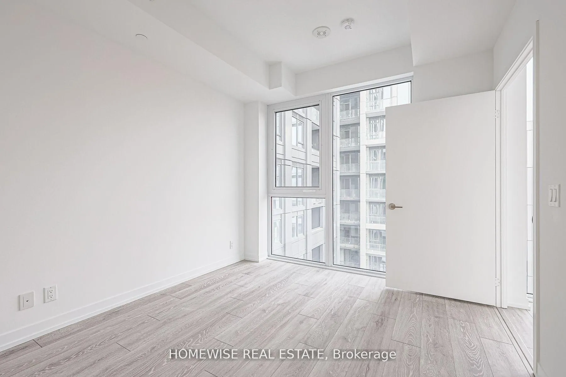 Photo 12 of Unit 709, 2020 Bathurst Street, Toronto, Humewood-Cedarvale — HOMEH