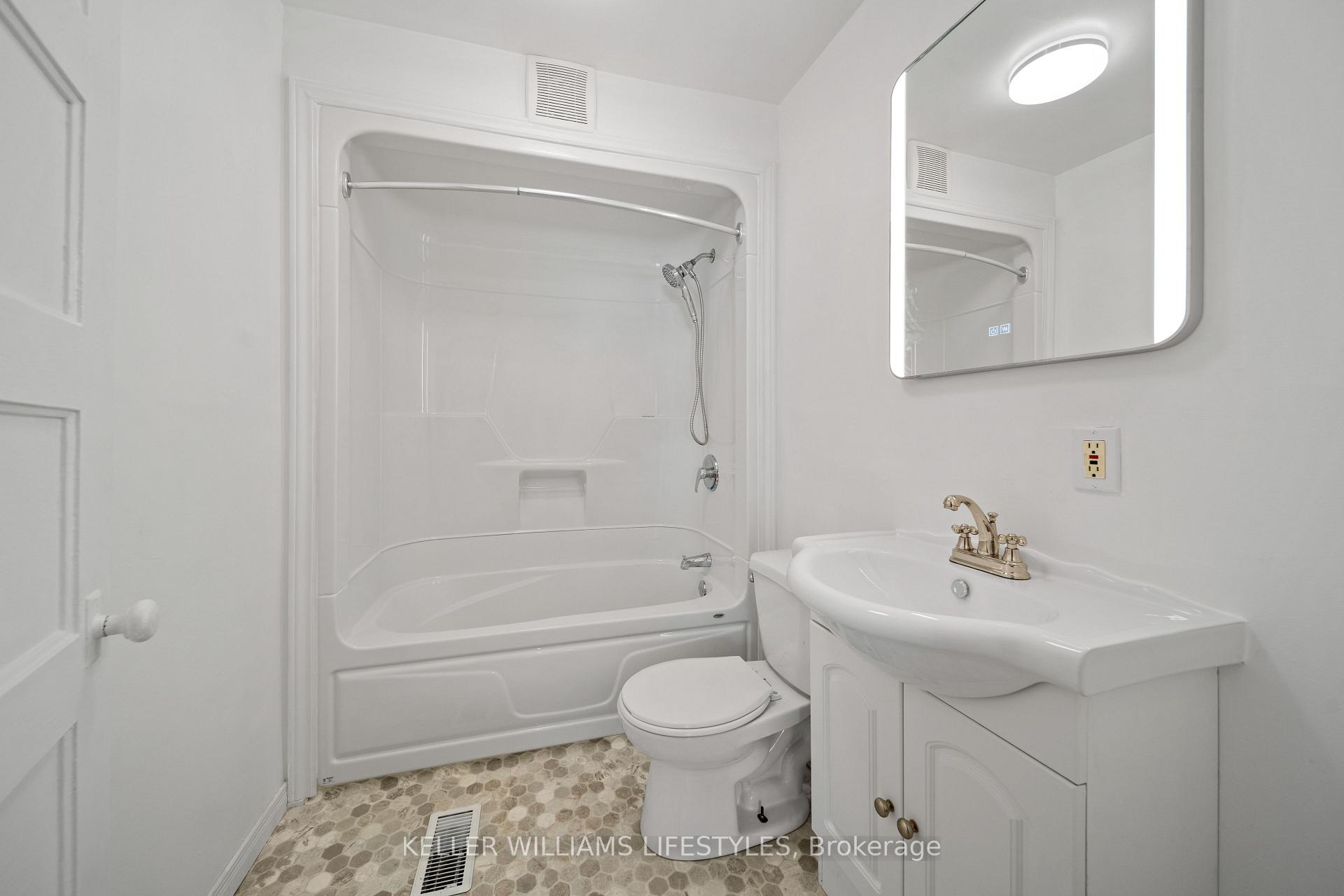 Photo 12 of 228 Princess Street E, Central Huron, Clinton — HOMEH