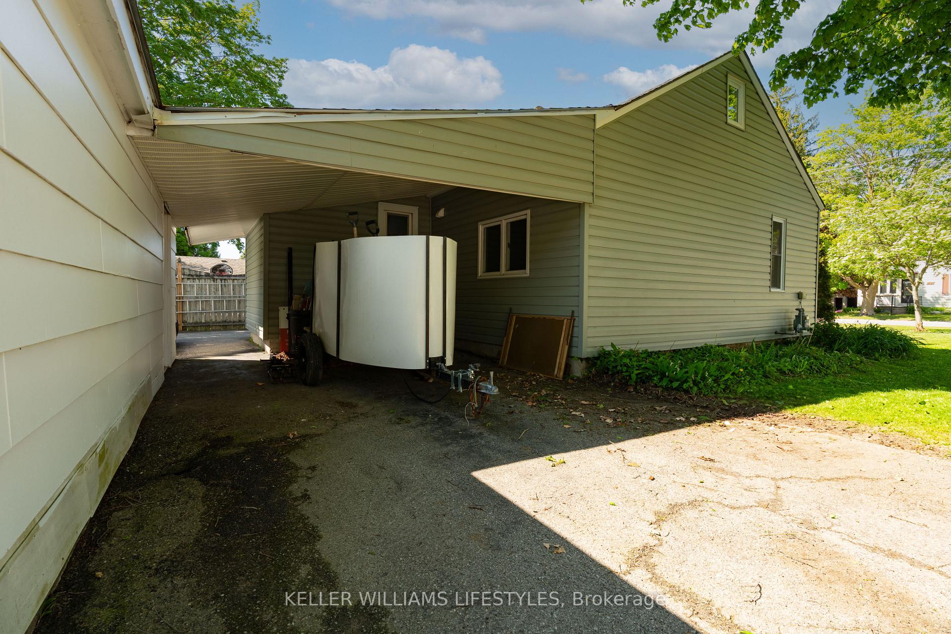 Photo 19 of 228 Princess Street E, Central Huron, Clinton — HOMEH