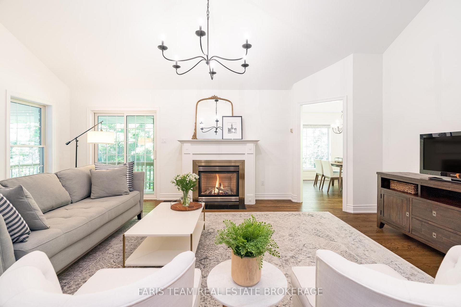 Photo 10 of 7 Glenhuron Drive, Springwater, Midhurst — HOMEH