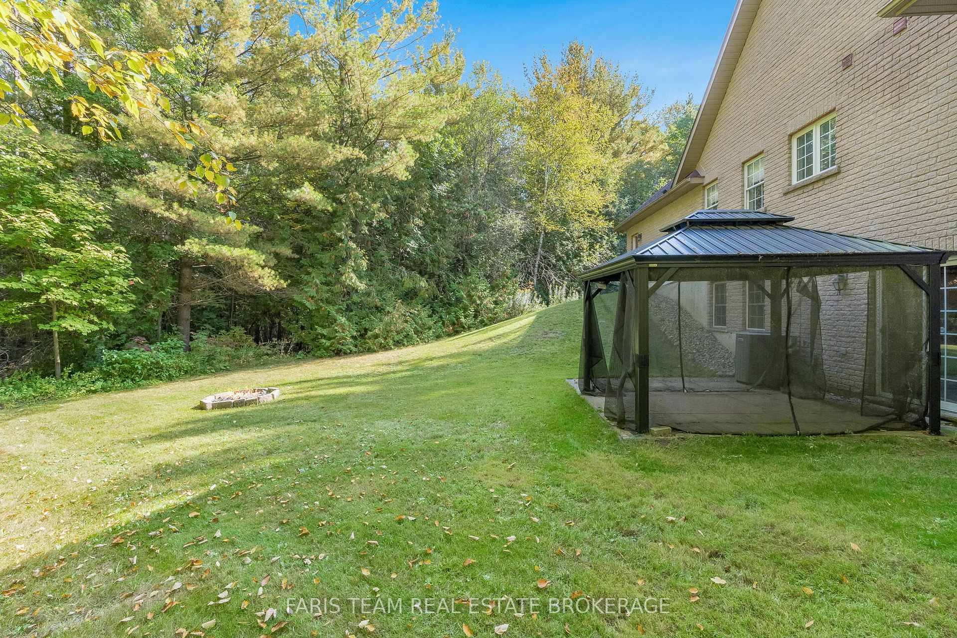 Photo 21 of 7 Glenhuron Drive, Springwater, Midhurst — HOMEH