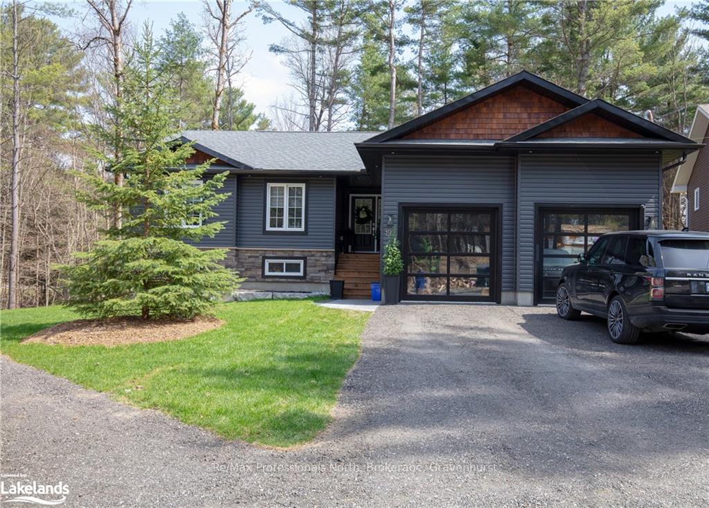 Photo 3 of 1043 Fleming Drive W, Gravenhurst, Morrison — HOMEH