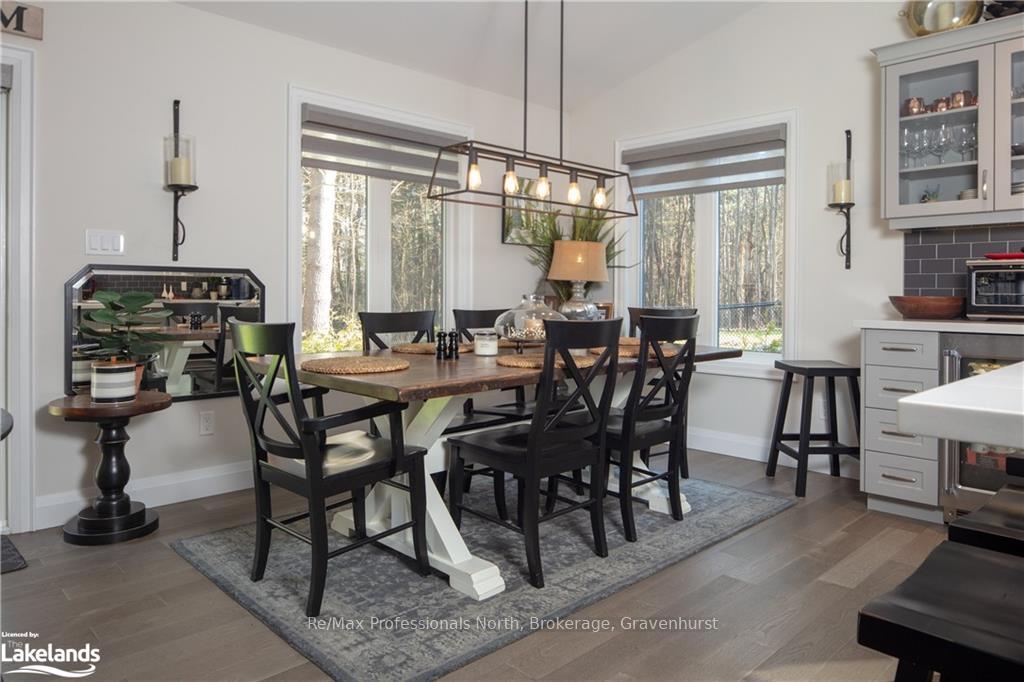 Photo 7 of 1043 Fleming Drive W, Gravenhurst, Morrison — HOMEH