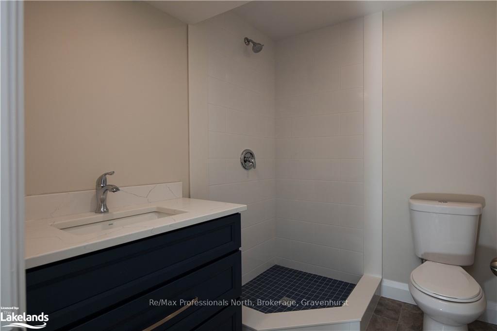 Photo 24 of 1043 Fleming Drive W, Gravenhurst, Morrison — HOMEH