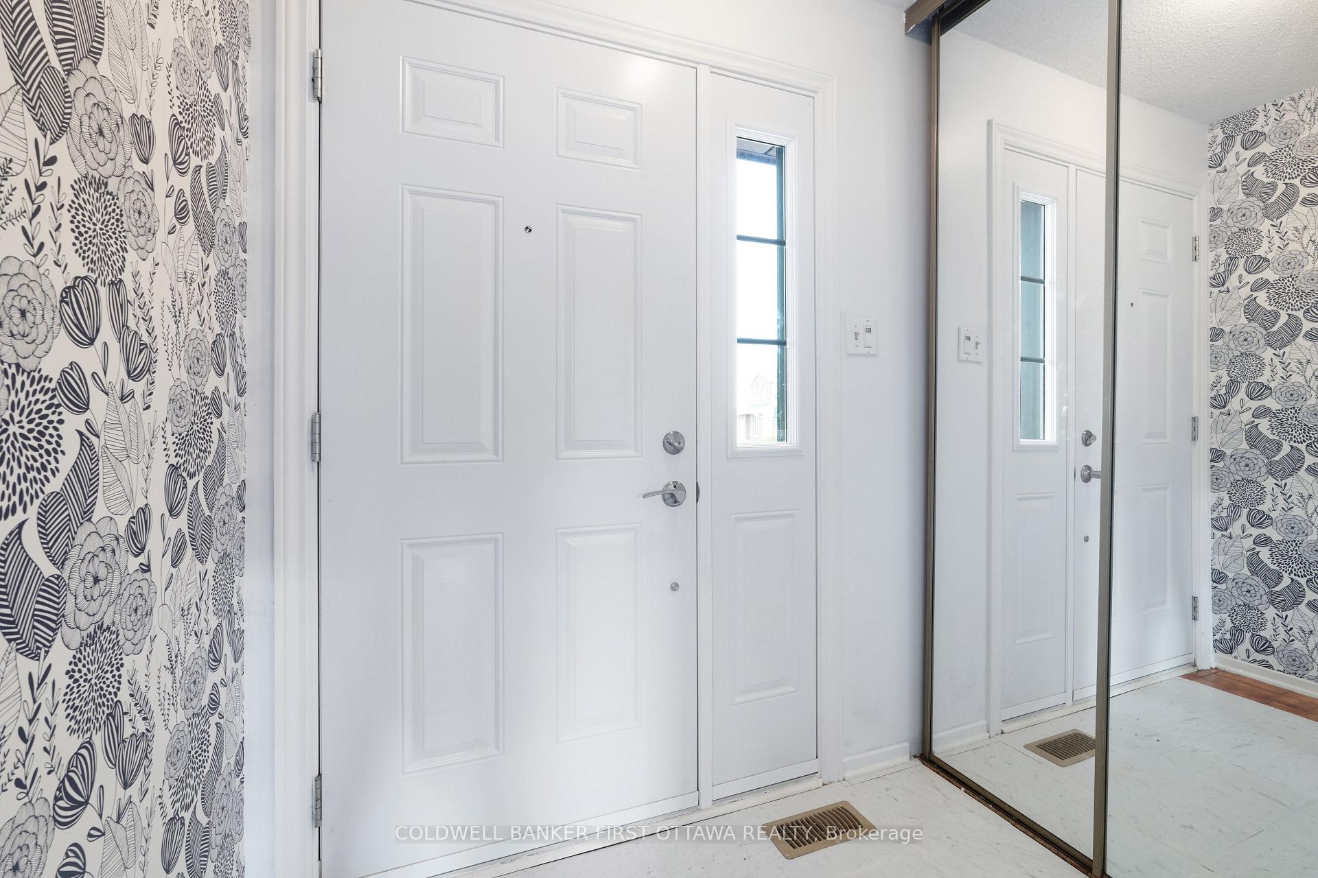 Photo 4 of 46A Medhurst Drive, Ottawa, Tanglewood — HOMEH