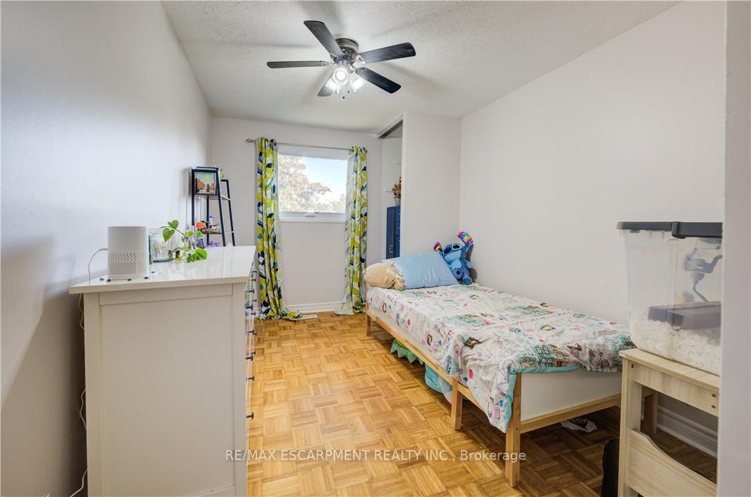 Photo 15 of 7 Fuller Court, Hamilton, Stoney Creek Mountain — HOMEH