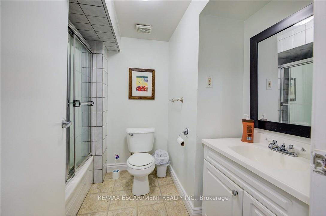 Photo 19 of 7 Fuller Court, Hamilton, Stoney Creek Mountain — HOMEH