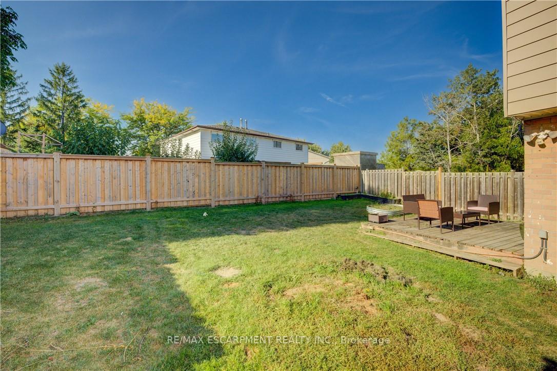 Photo 21 of 7 Fuller Court, Hamilton, Stoney Creek Mountain — HOMEH