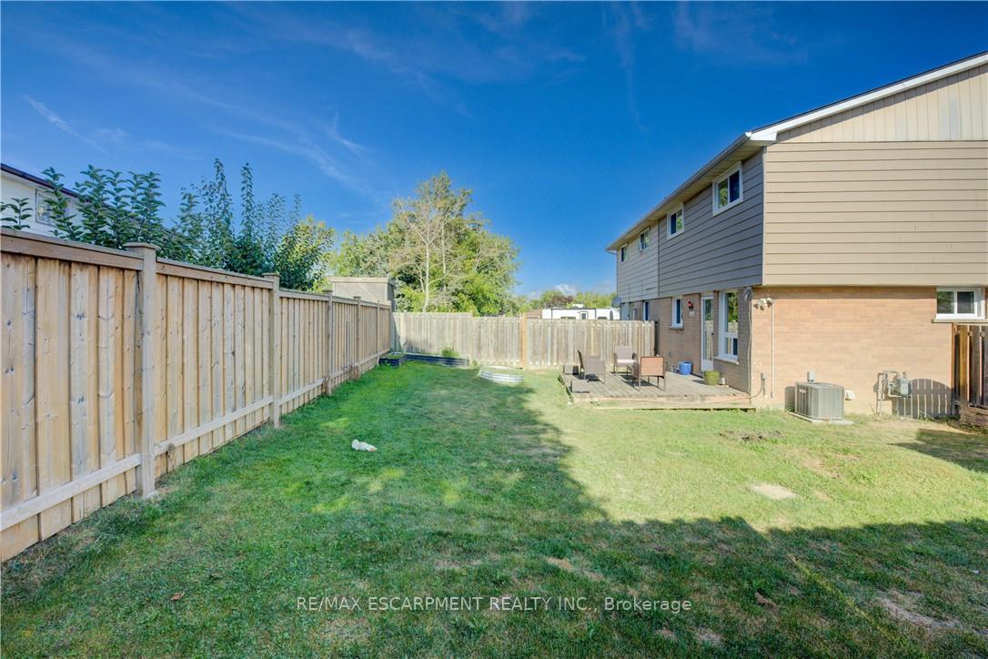 Photo 22 of 7 Fuller Court, Hamilton, Stoney Creek Mountain — HOMEH