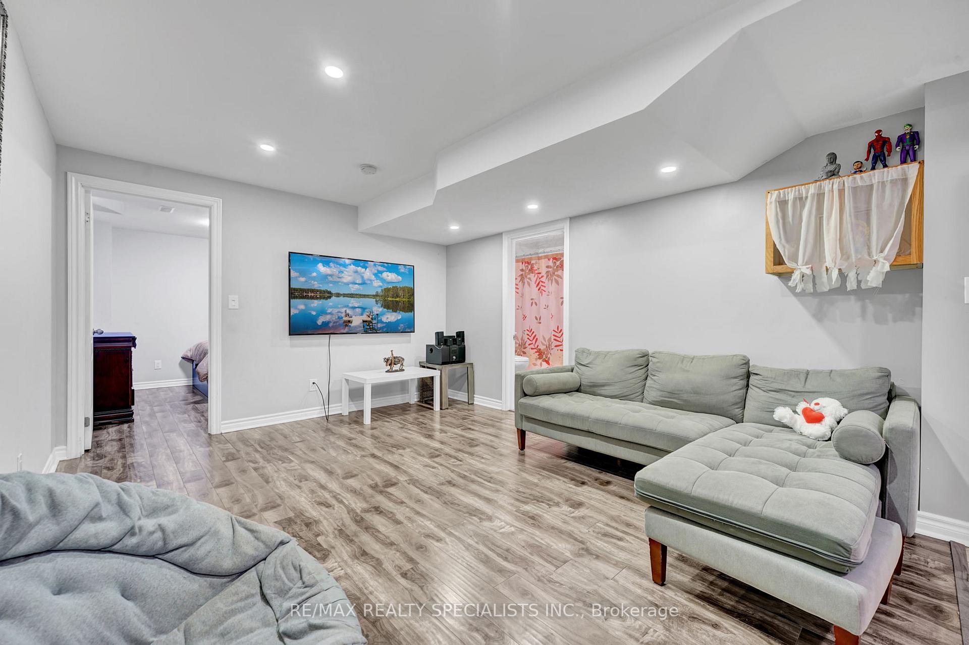 Photo 24 of 4 Tovey Terrace, Brampton, Sandringham-Wellington — HOMEH