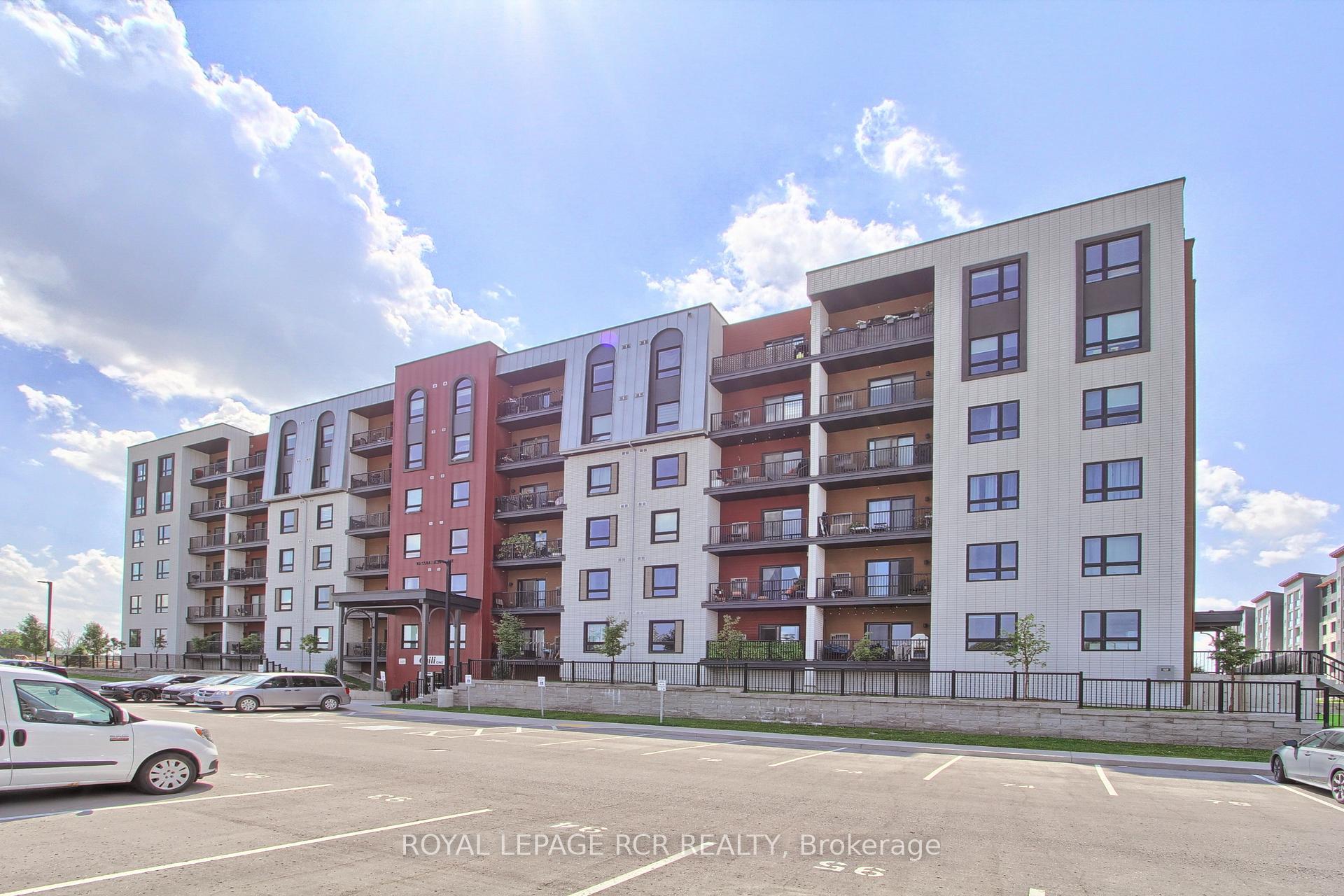 Photo 1 of Unit 412, 10 Culinary Lane, Barrie, Rural Barrie Southeast — HOMEH