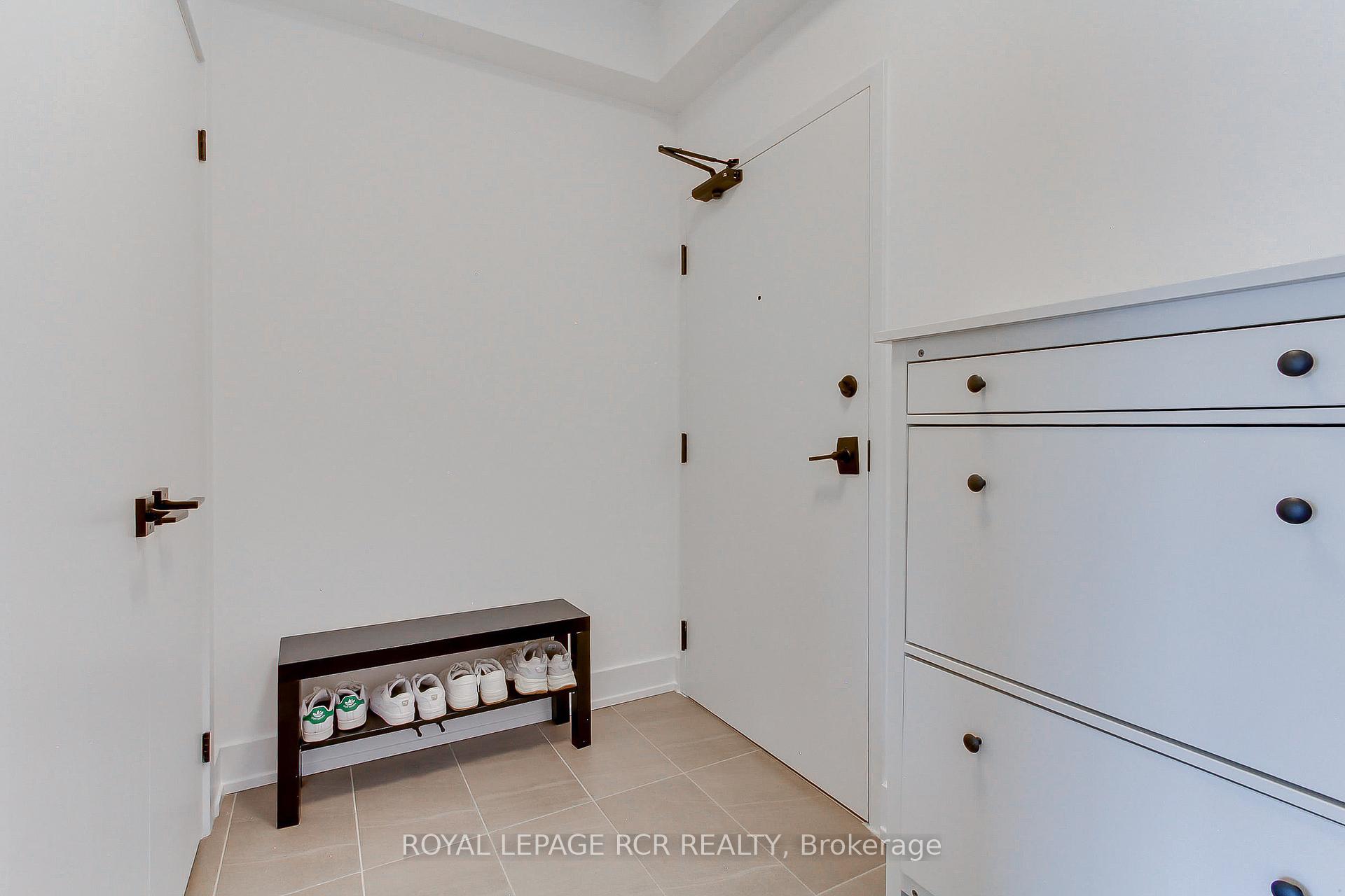 Photo 9 of Unit 412, 10 Culinary Lane, Barrie, Rural Barrie Southeast — HOMEH
