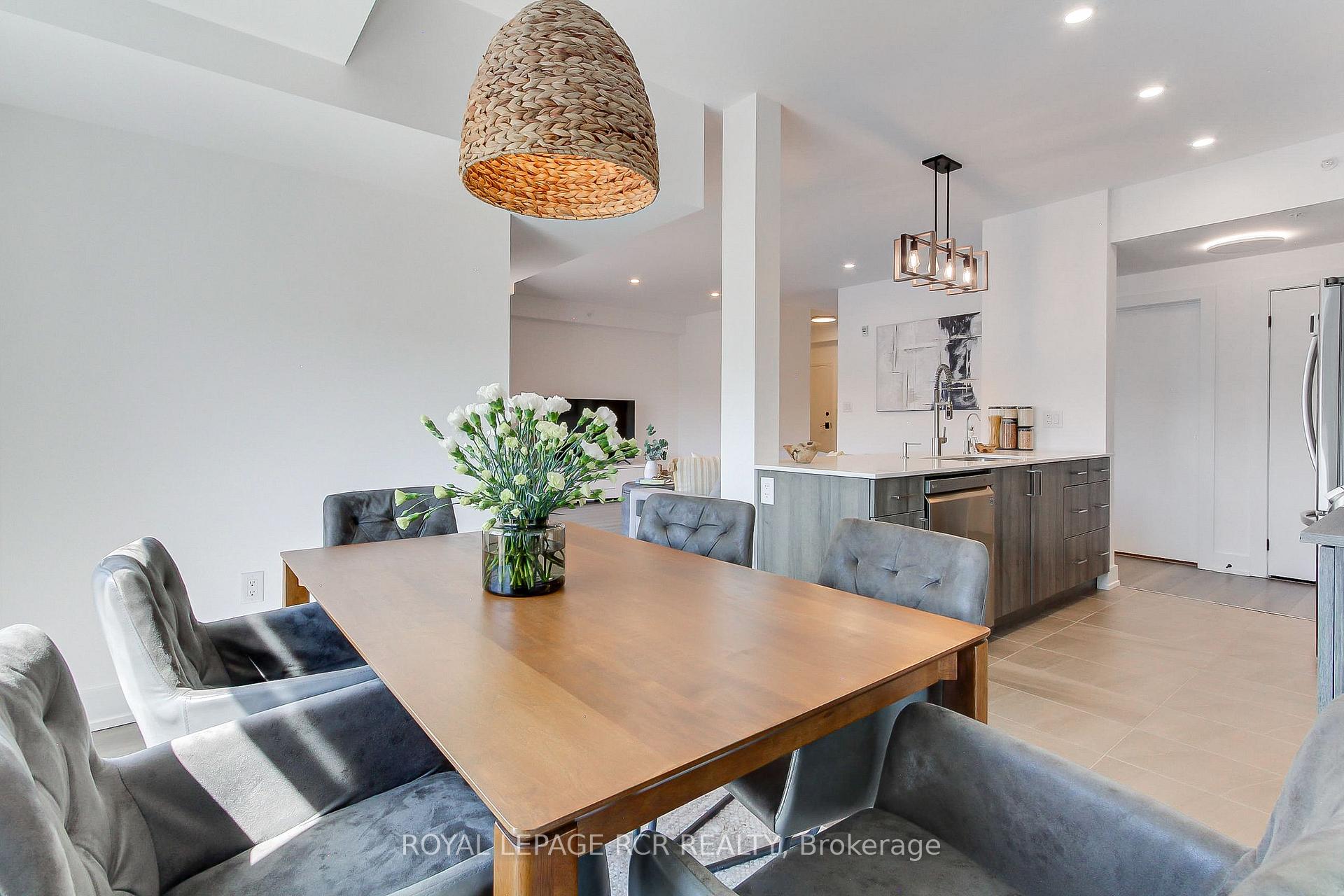 Photo 23 of Unit 412, 10 Culinary Lane, Barrie, Rural Barrie Southeast — HOMEH