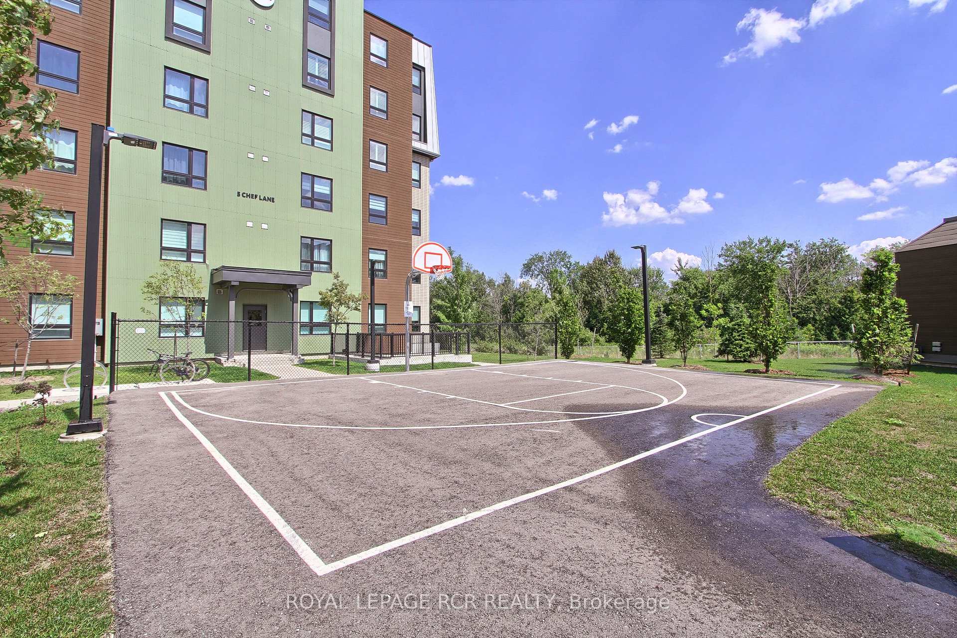 Photo 38 of Unit 412, 10 Culinary Lane, Barrie, Rural Barrie Southeast — HOMEH