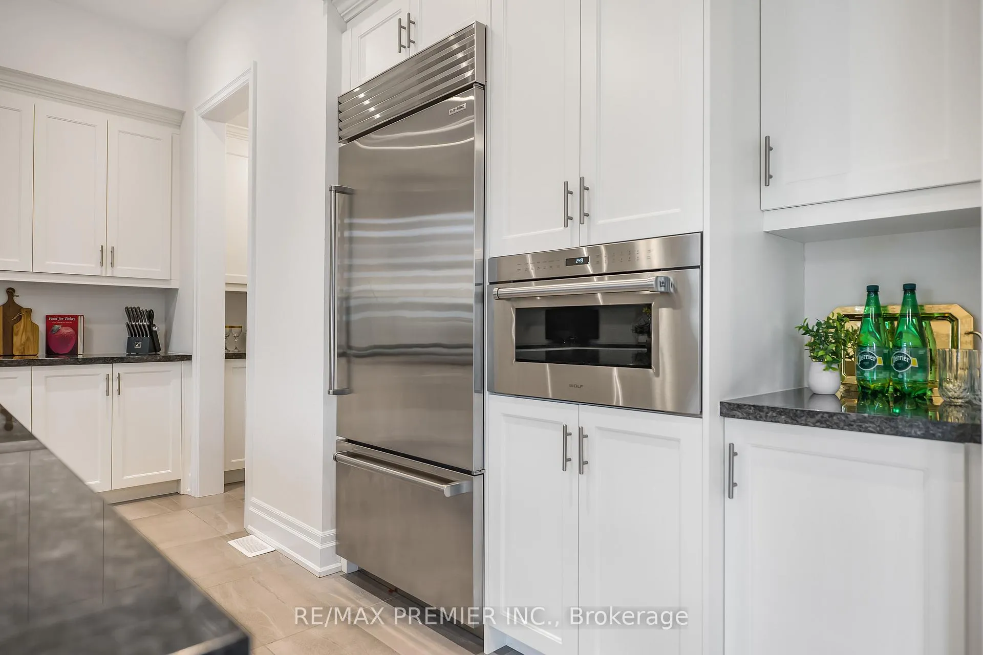 Photo 20 of 30 Enclave Court, Vaughan, Kleinburg — HOMEH