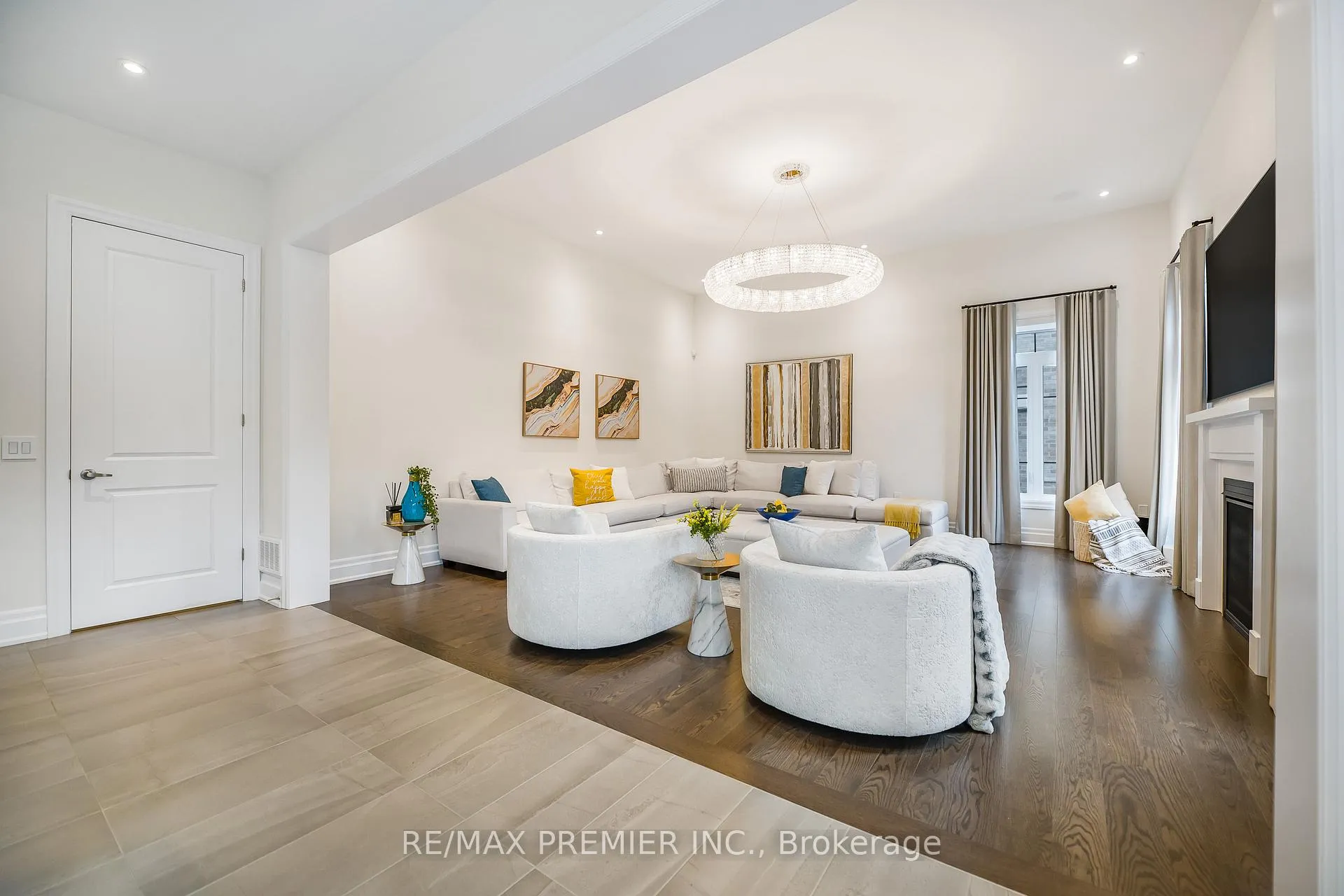 Photo 23 of 30 Enclave Court, Vaughan, Kleinburg — HOMEH