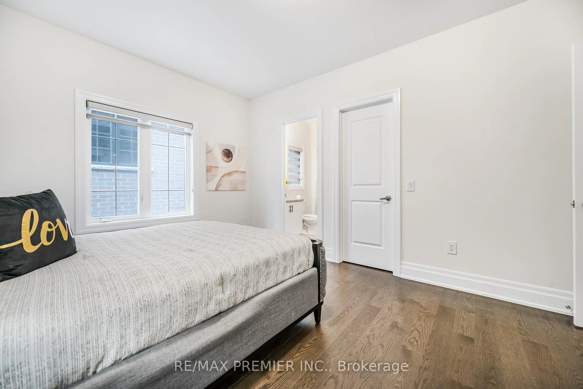 Photo 37 of 30 Enclave Court, Vaughan, Kleinburg — HOMEH