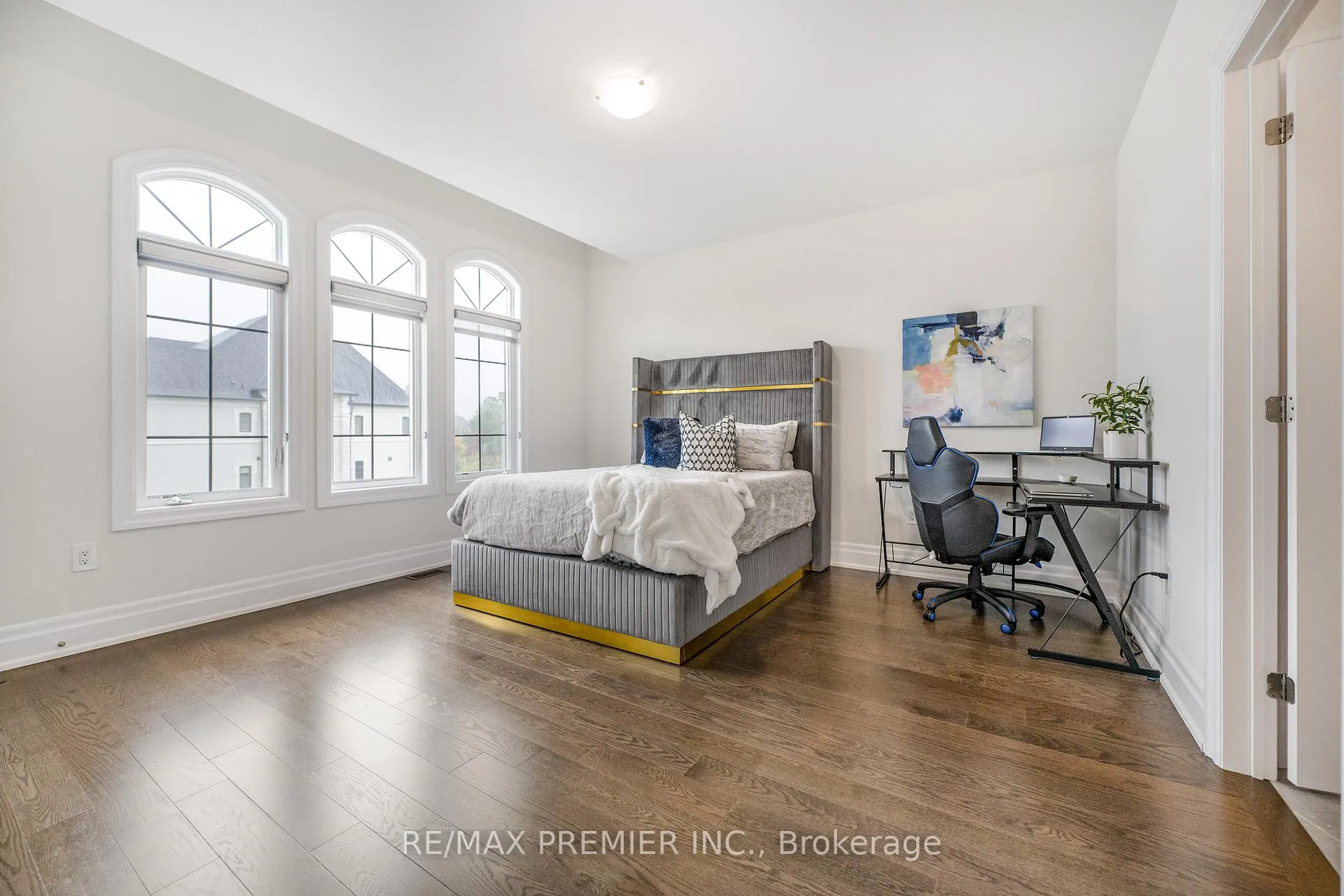 Photo 38 of 30 Enclave Court, Vaughan, Kleinburg — HOMEH