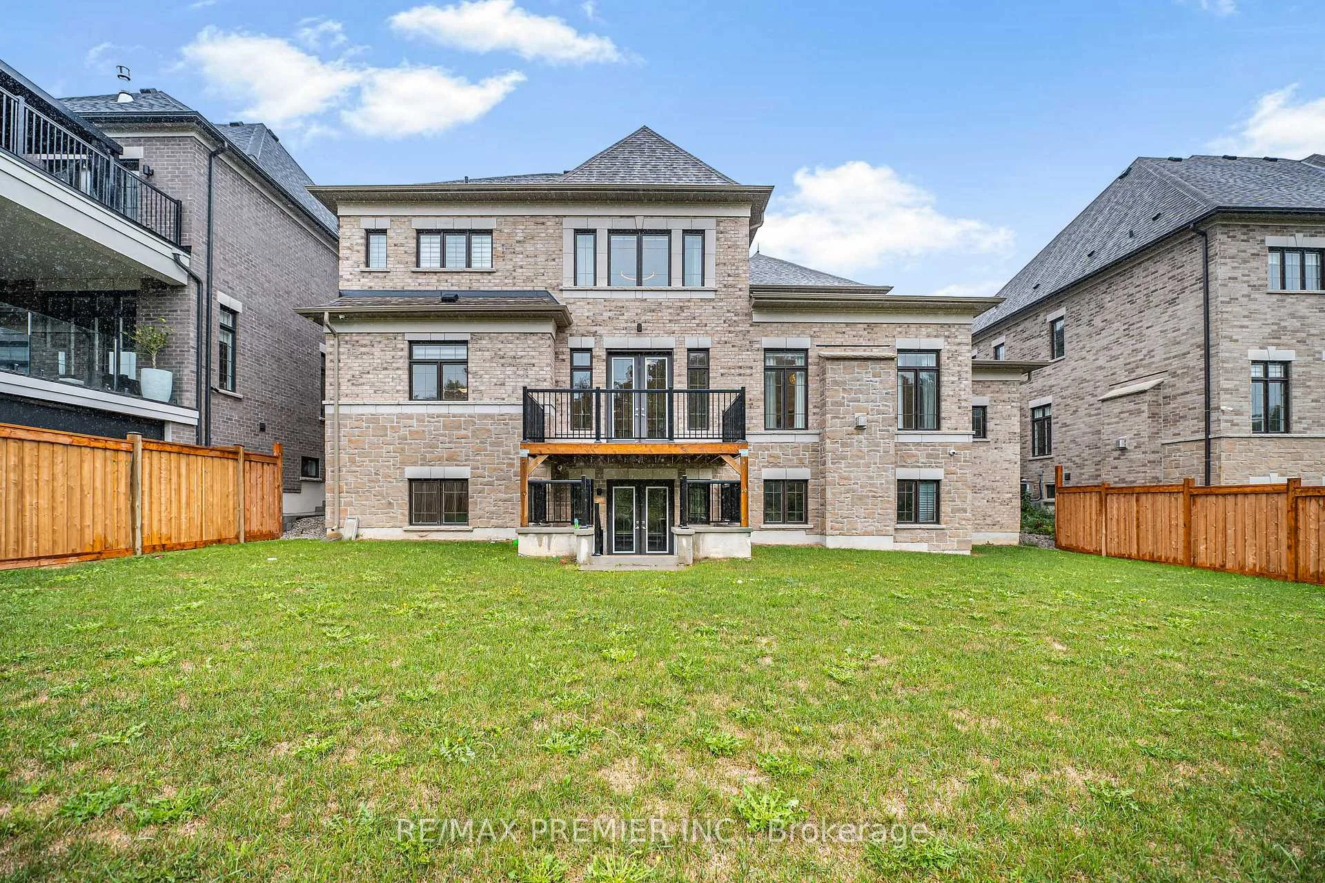 Photo 47 of 30 Enclave Court, Vaughan, Kleinburg — HOMEH