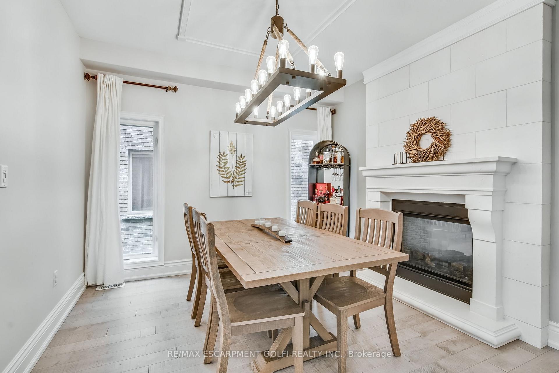 Photo 8 of 168 Bookjans Drive, Hamilton, Meadowlands — HOMEH
