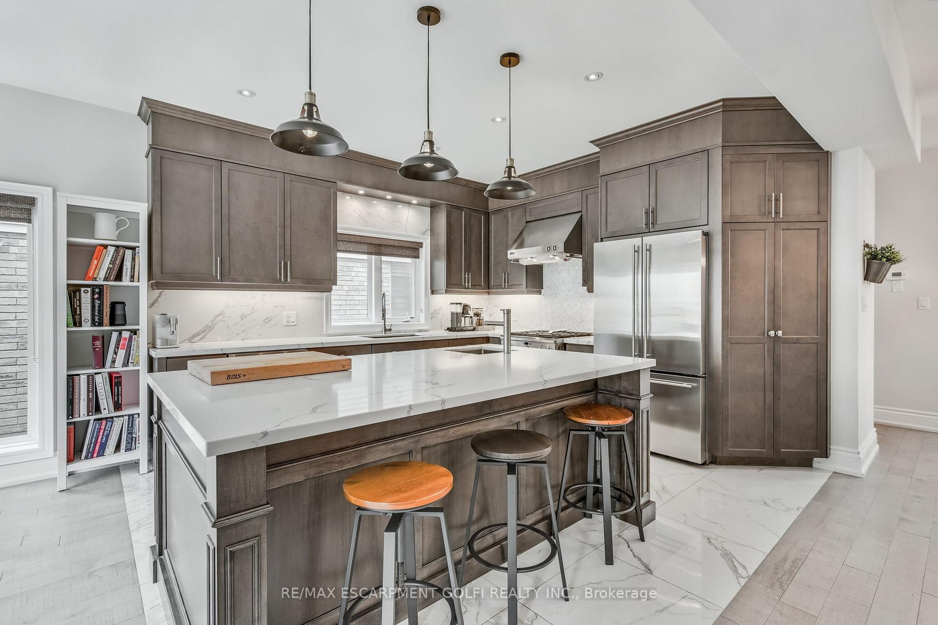 Photo 12 of 168 Bookjans Drive, Hamilton, Meadowlands — HOMEH