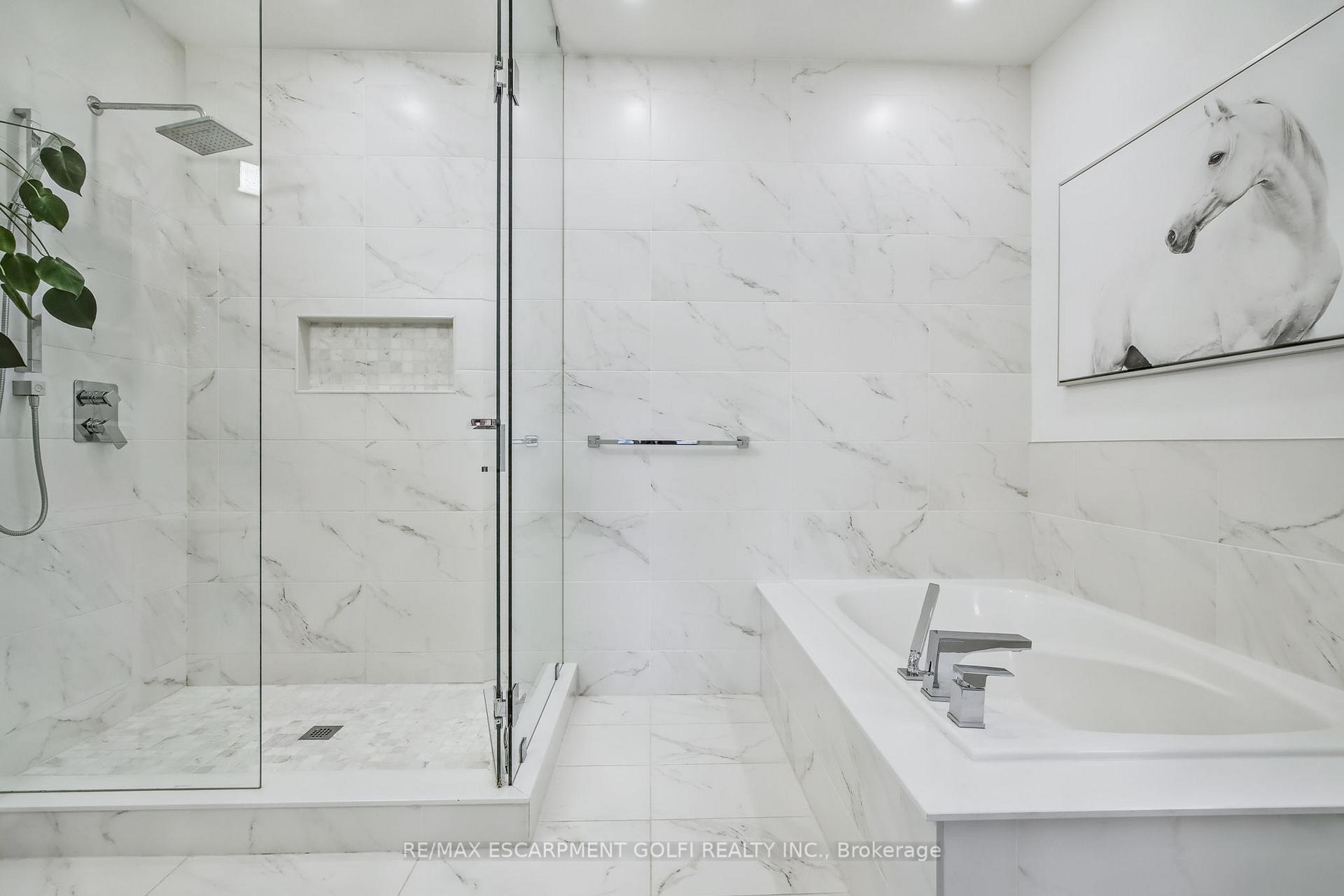 Photo 61 of 168 Bookjans Drive, Hamilton, Meadowlands — HOMEH